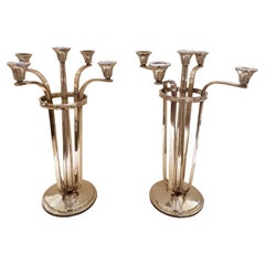 Candelabros de metal