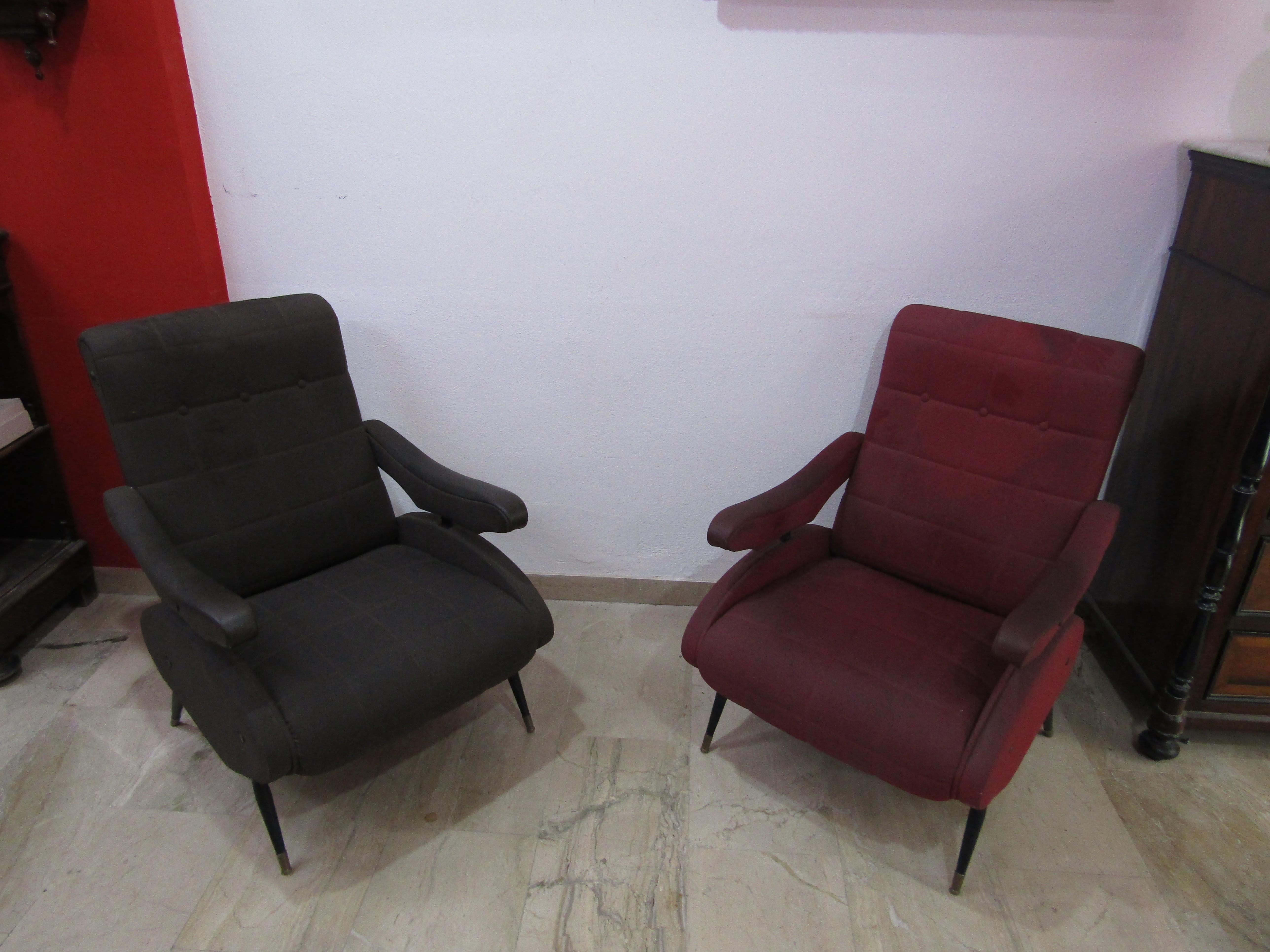 Hand-Crafted midcentury Pair of  Oscar Recliner Armchair by Ello Pini for Novarredo, 1970s For Sale