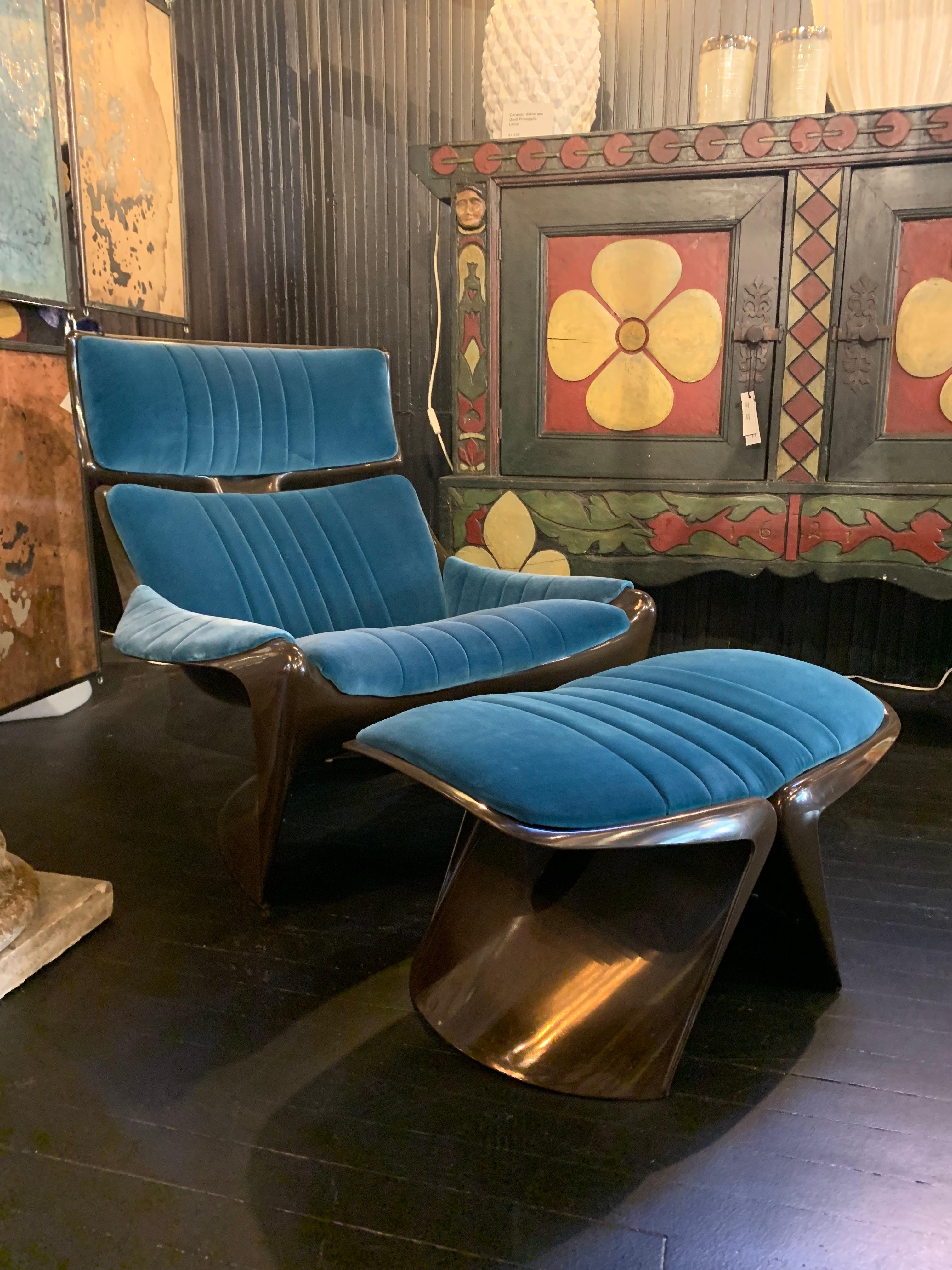 Mid-20th Century Pair of Vintage Ostergaard Lounge Chairs and Ottomans For Sale