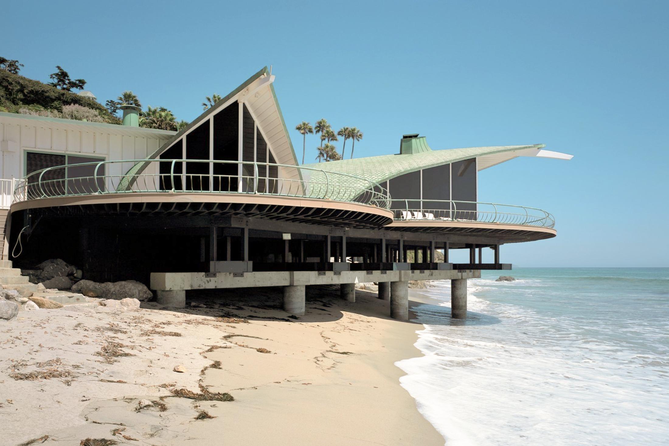 Paar übergroße Vintage-Loungesessel aus dem Wave House im Angebot 5