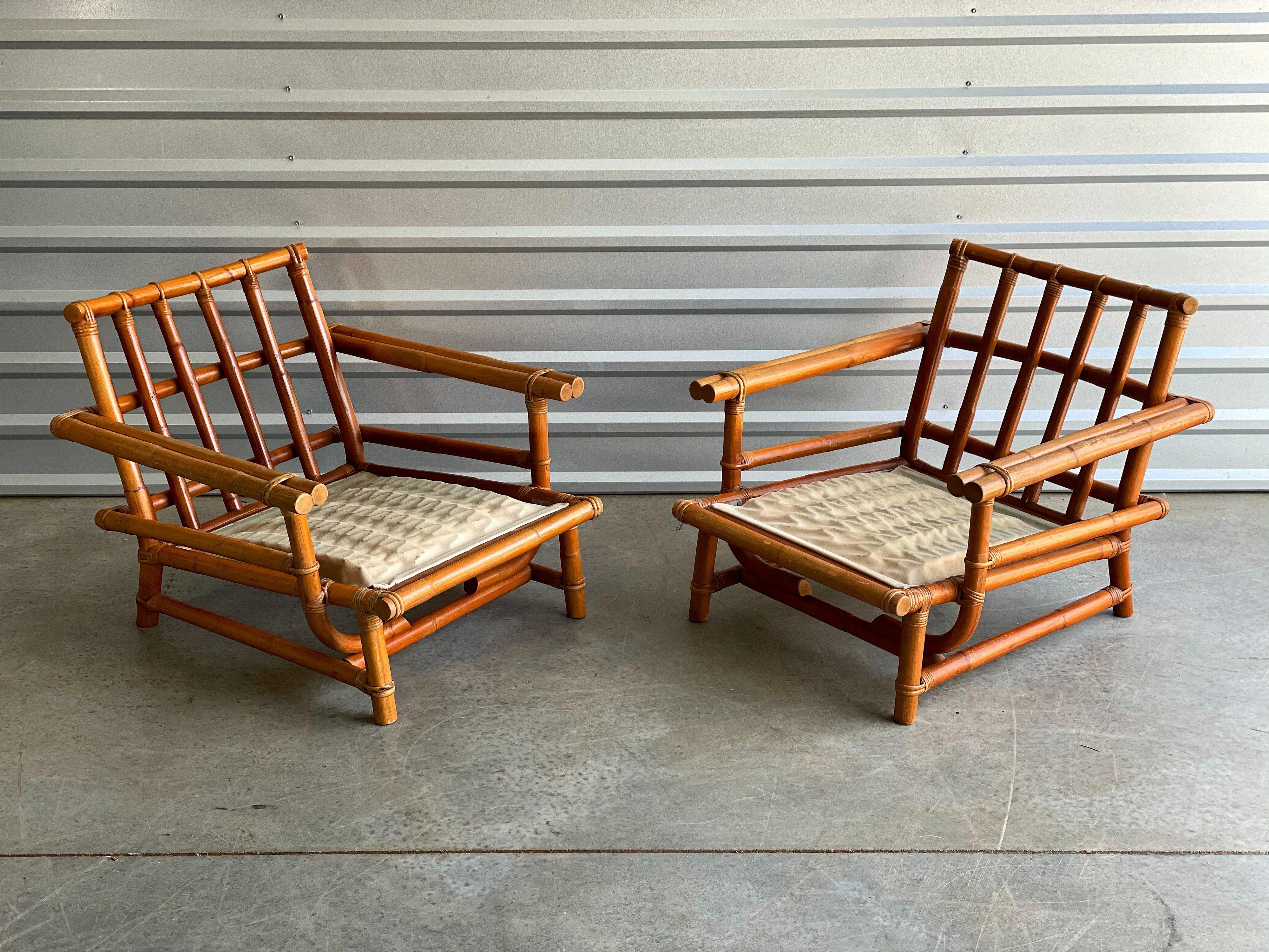Pair of Vintage Oversized Rattan Bamboo Ficks Reed Lounge Chairs and Ottoman In Good Condition In Framingham, MA