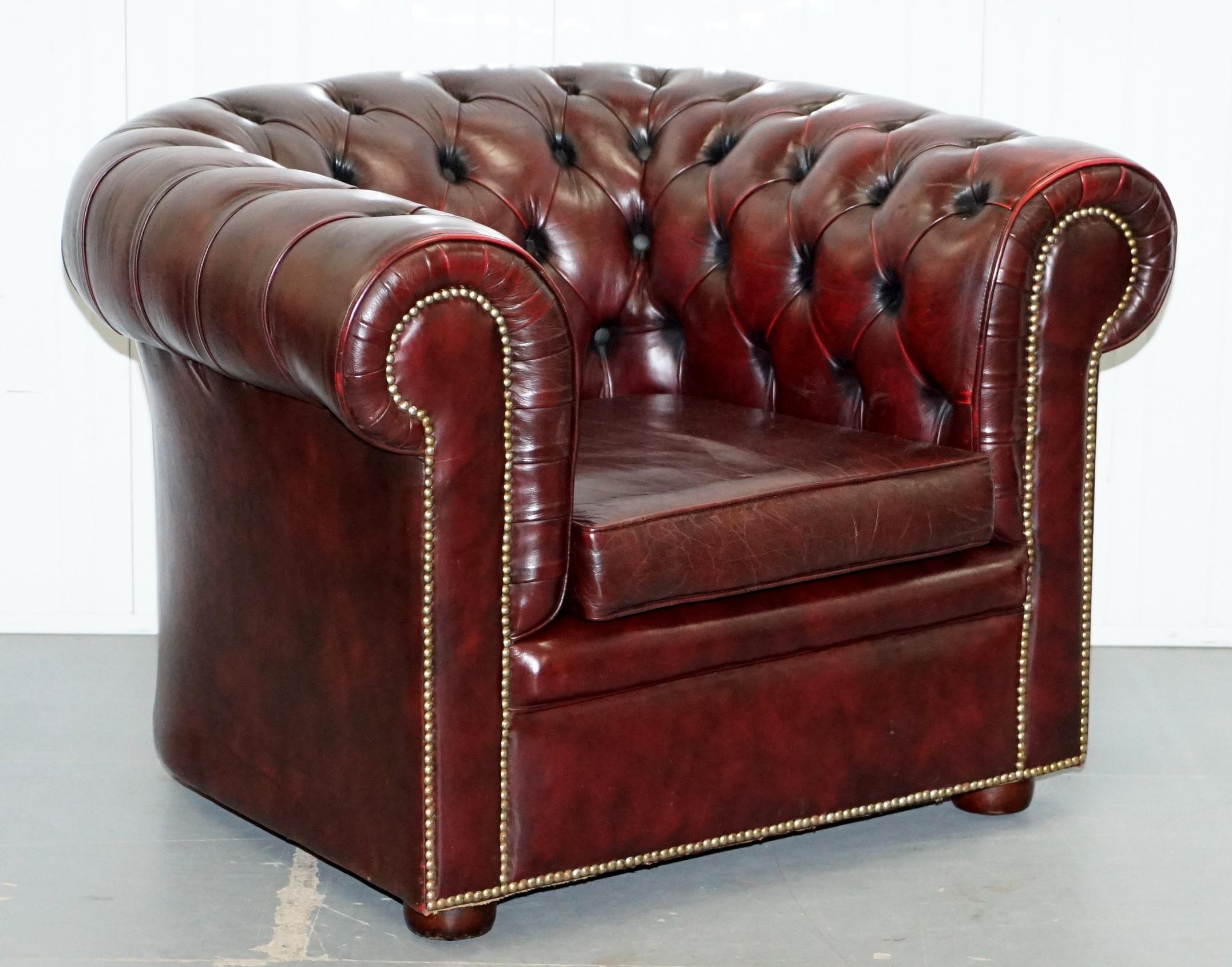We are delighted to offer this lovely pair of vintage hand made in England Chesterfield Oxblood leather club armchairs

There are hundreds of different models of this type of chair around, the quality is in the detail, these are upholstered with
