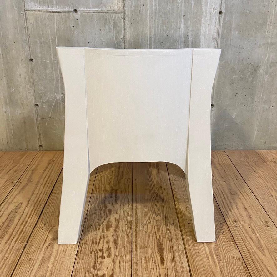 Paar Vintage gemalt geschnitzt Wood Armchairs (Moderne der Mitte des Jahrhunderts) im Angebot