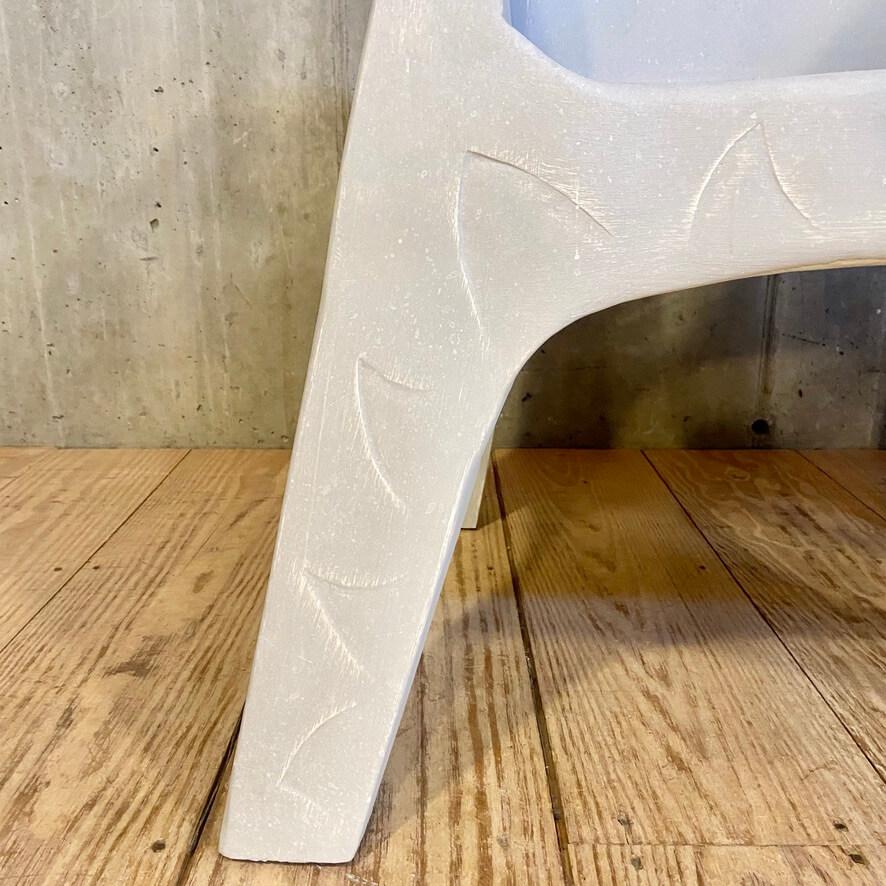 Paar Vintage gemalt geschnitzt Wood Armchairs (20. Jahrhundert) im Angebot