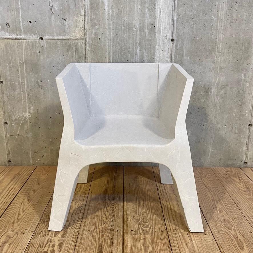 Paar Vintage gemalt geschnitzt Wood Armchairs (Holz) im Angebot