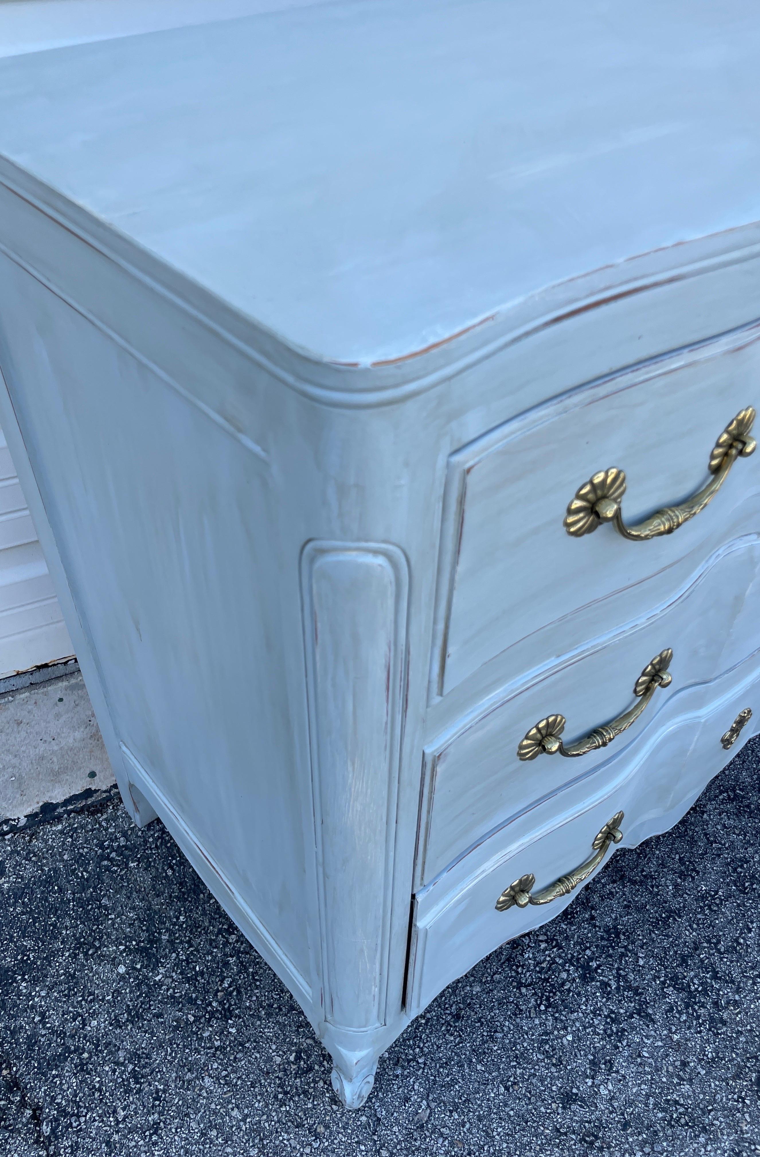 Pair of Vintage Painted Commodes For Sale 1