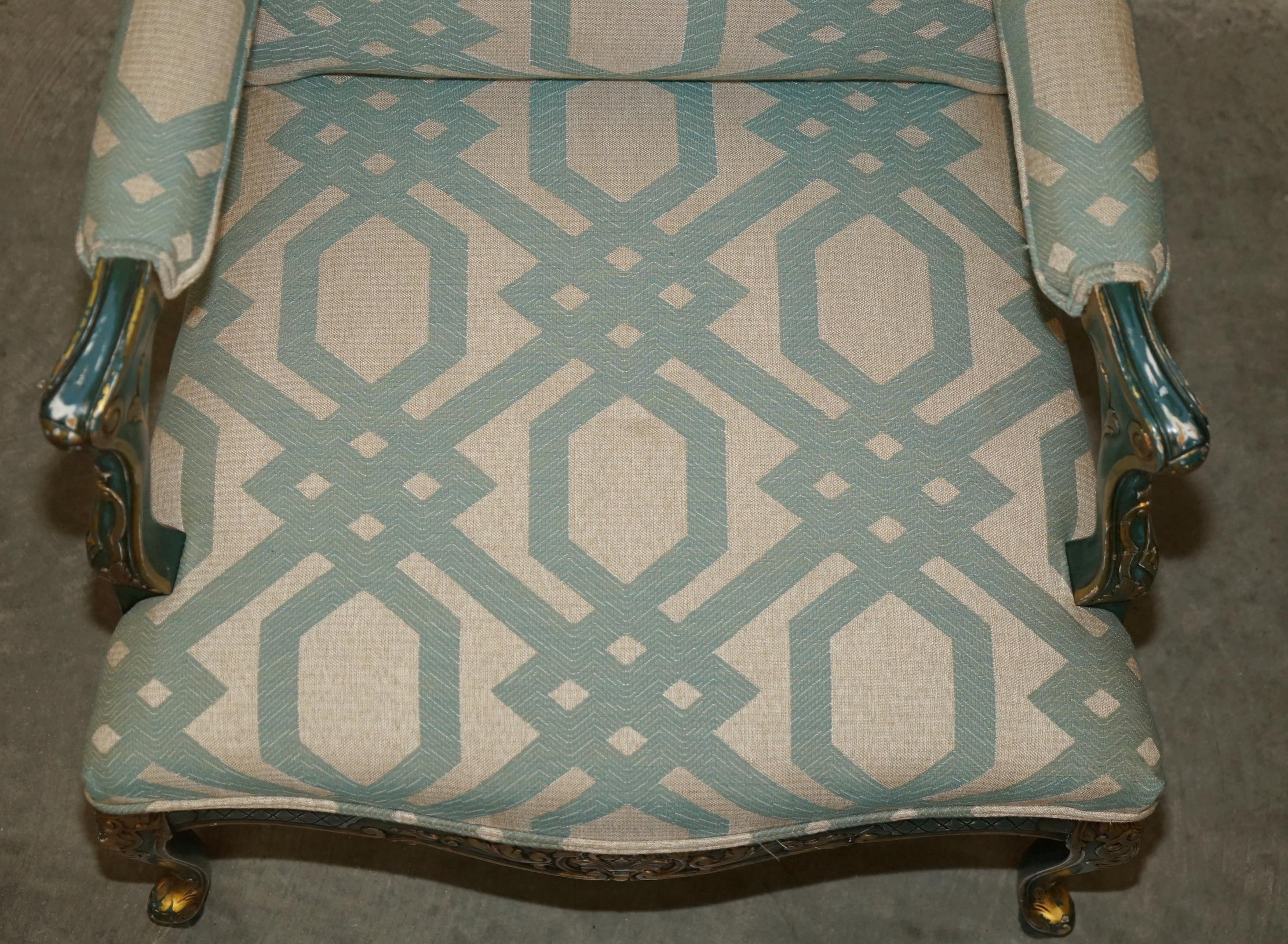 PAIR OF ViNTAGE PAINTED GREEN FRENCH FRATELLI ARMCHAIRS ORNATELY CARVED FRAMES For Sale 12