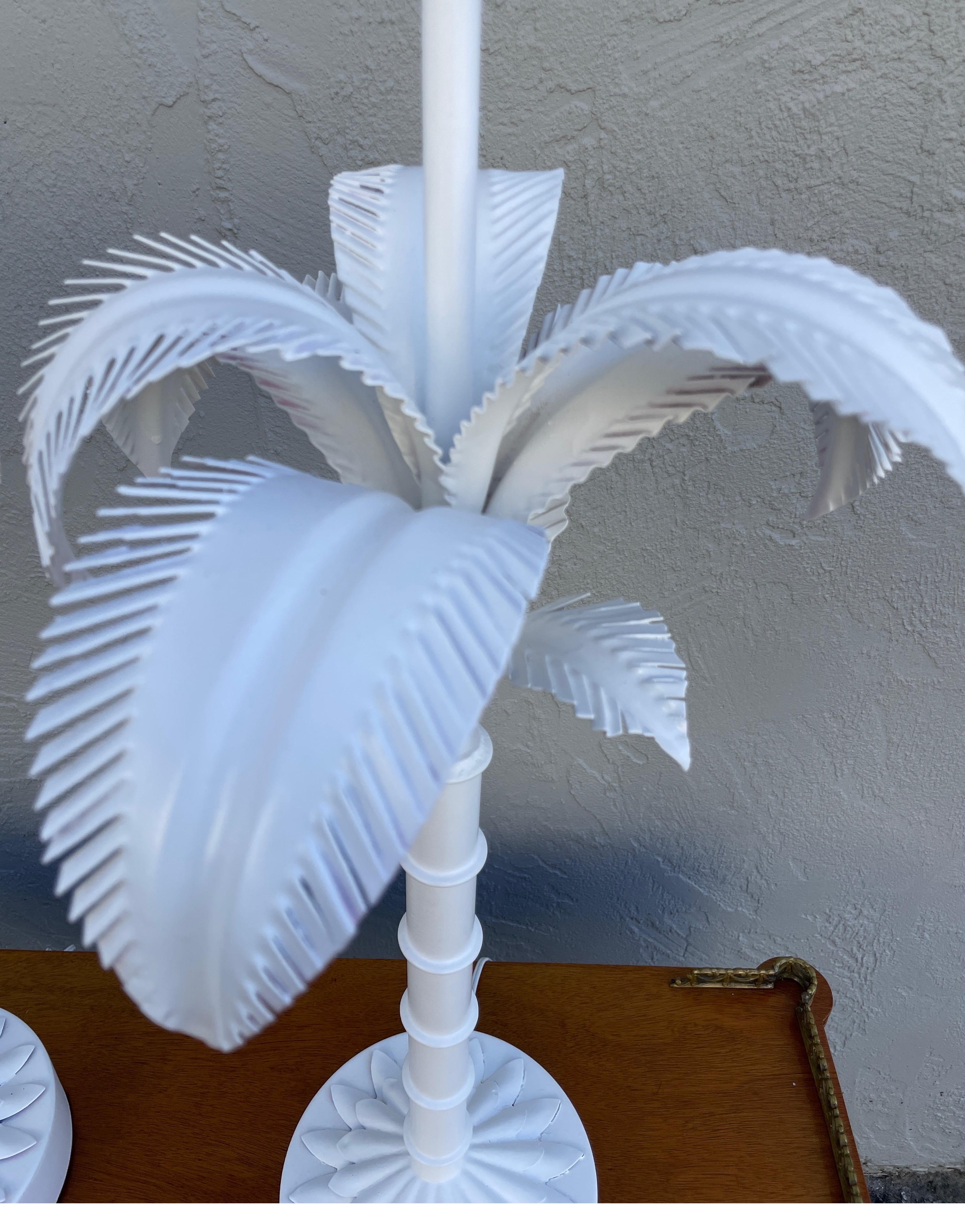 Hollywood Regency Pair of Vintage Painted Tole Palm Tree Table Lamps For Sale