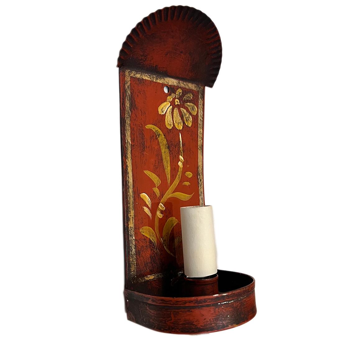 Pair of 1960's American painted tole sconces with floral motif.

Measurements:
Height: 8.5