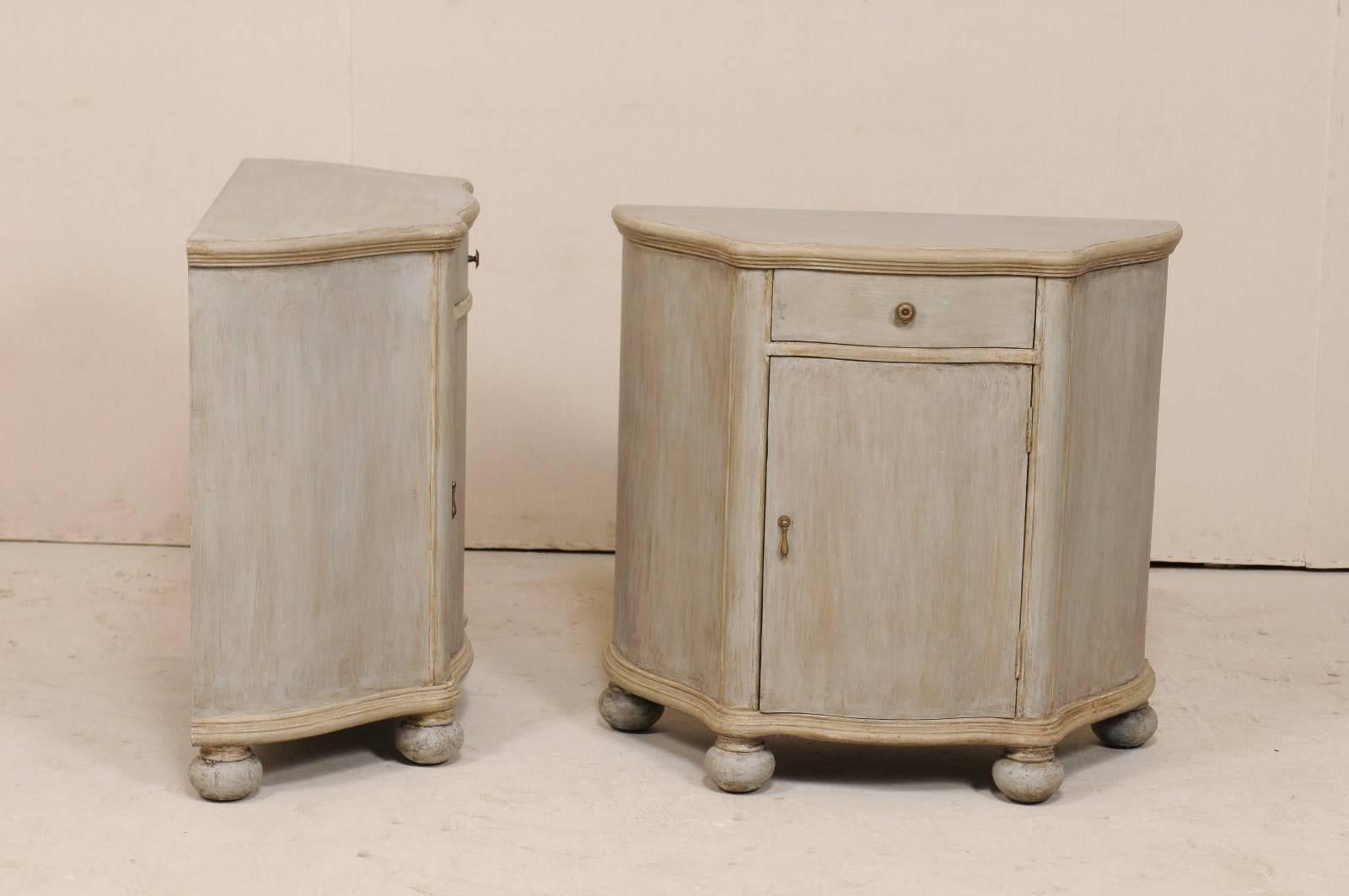 Pair of Vintage Painted Wood Demi-Styled Cabinets on Rounded Bun Feet In Good Condition In Atlanta, GA
