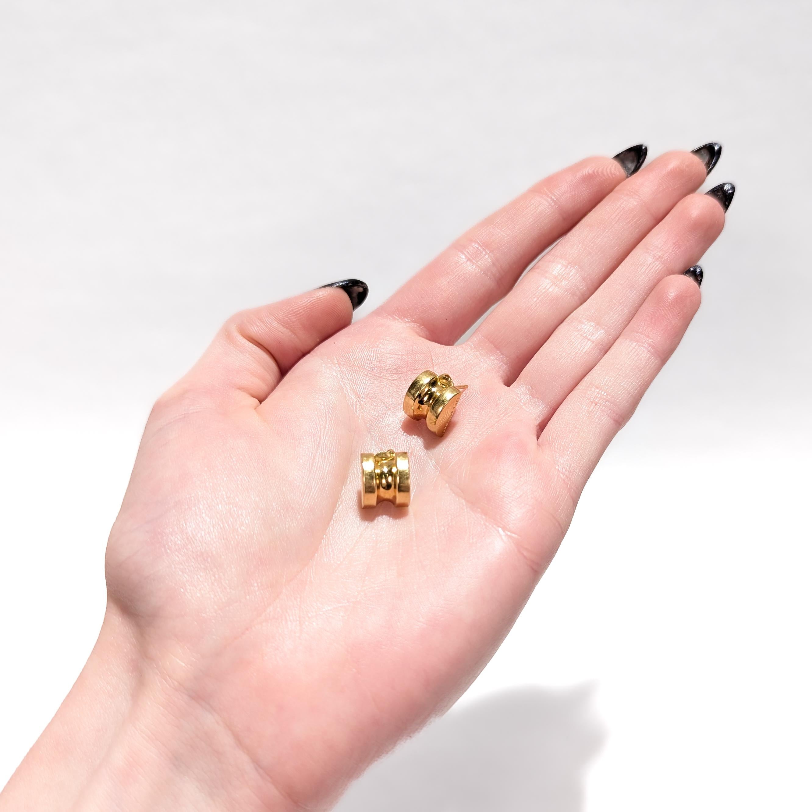 Pareja de pendientes vintage Paloma Picasso for Tiffany & Co. de oro de 18 quilates 