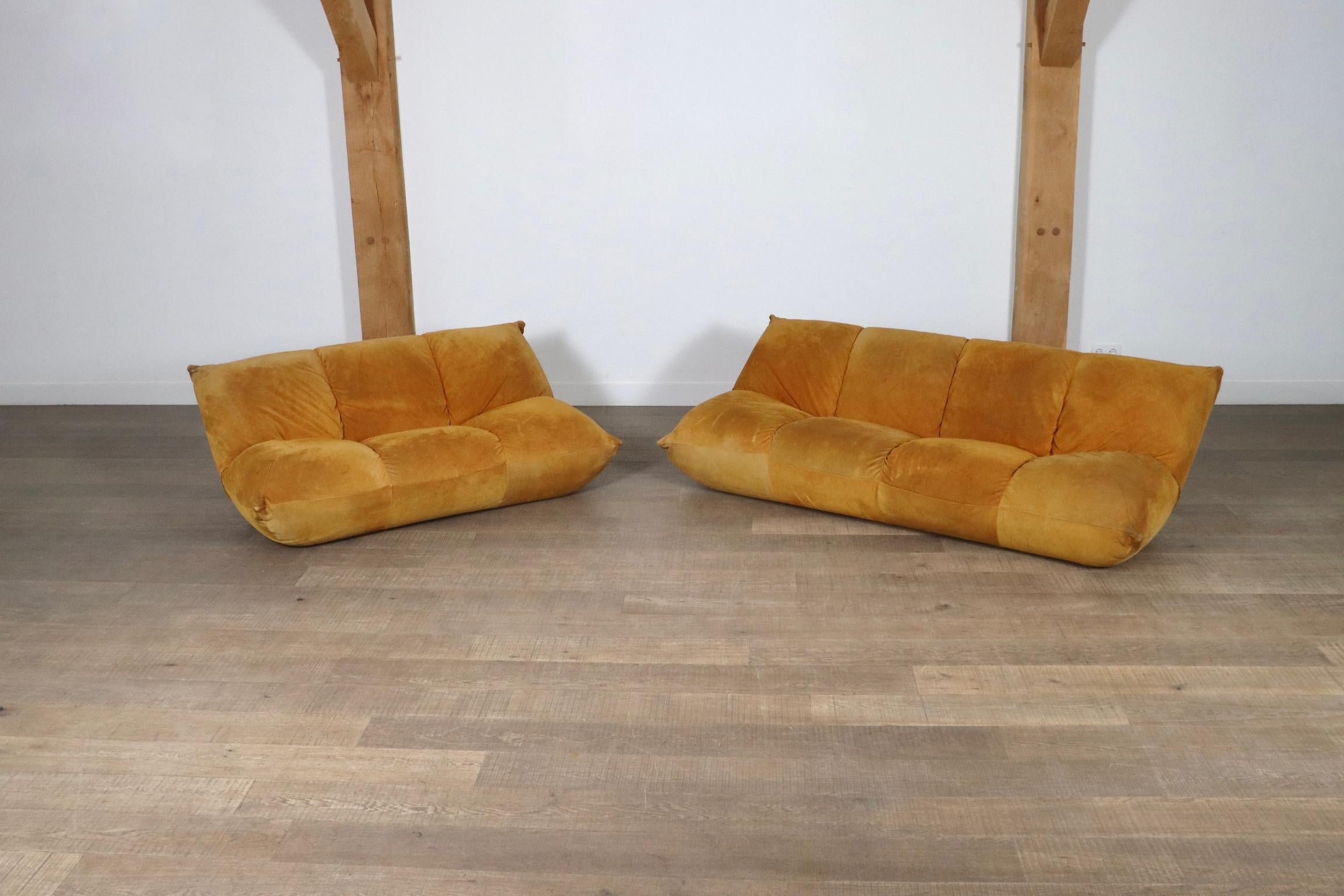 Pair Of Vintage Papillon Sofas In Suede By Guido Rosati For Giovannetti, 1970s 14