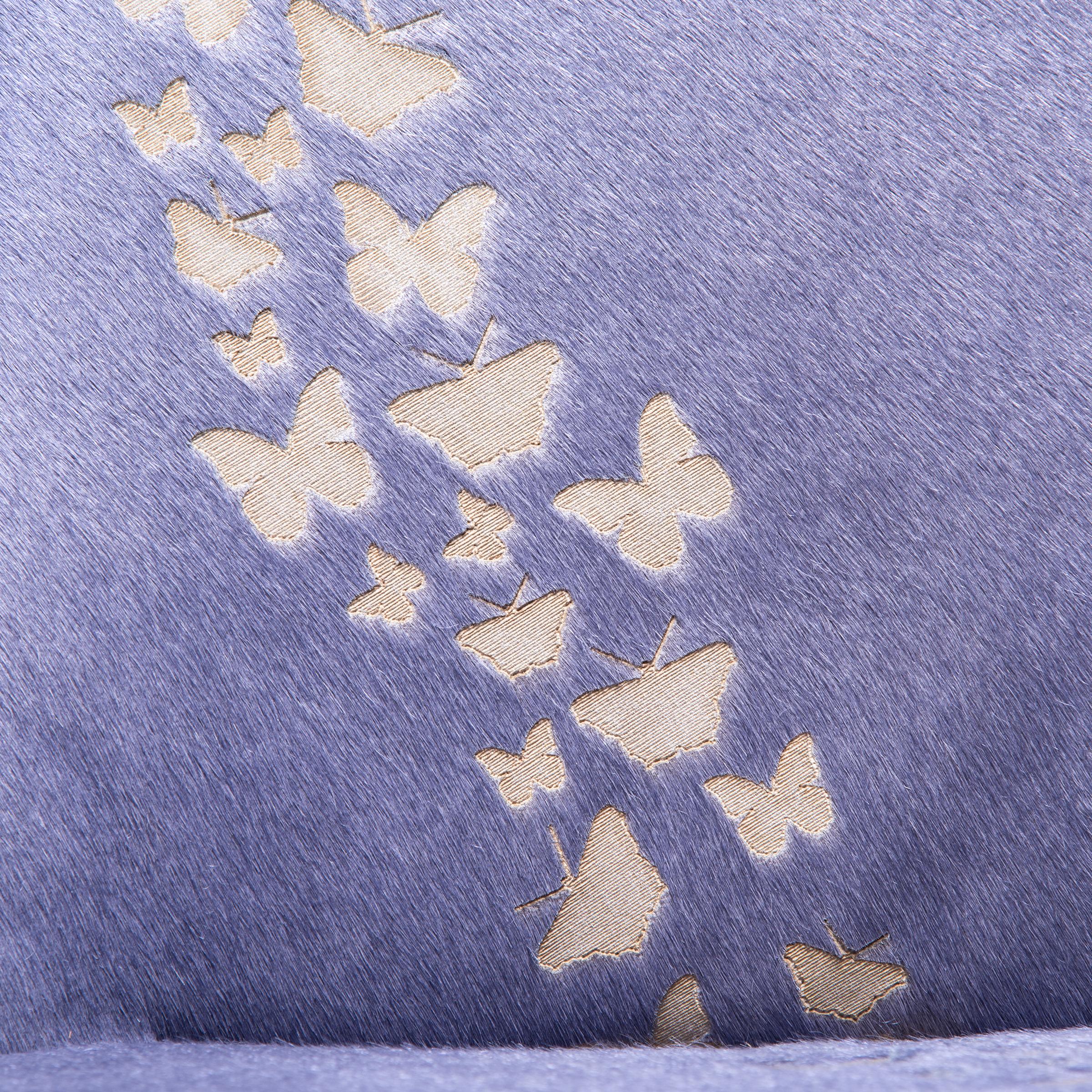 Paire de chaises Pearsall vintage avec papillons découpés au laser sur peau en vente 1
