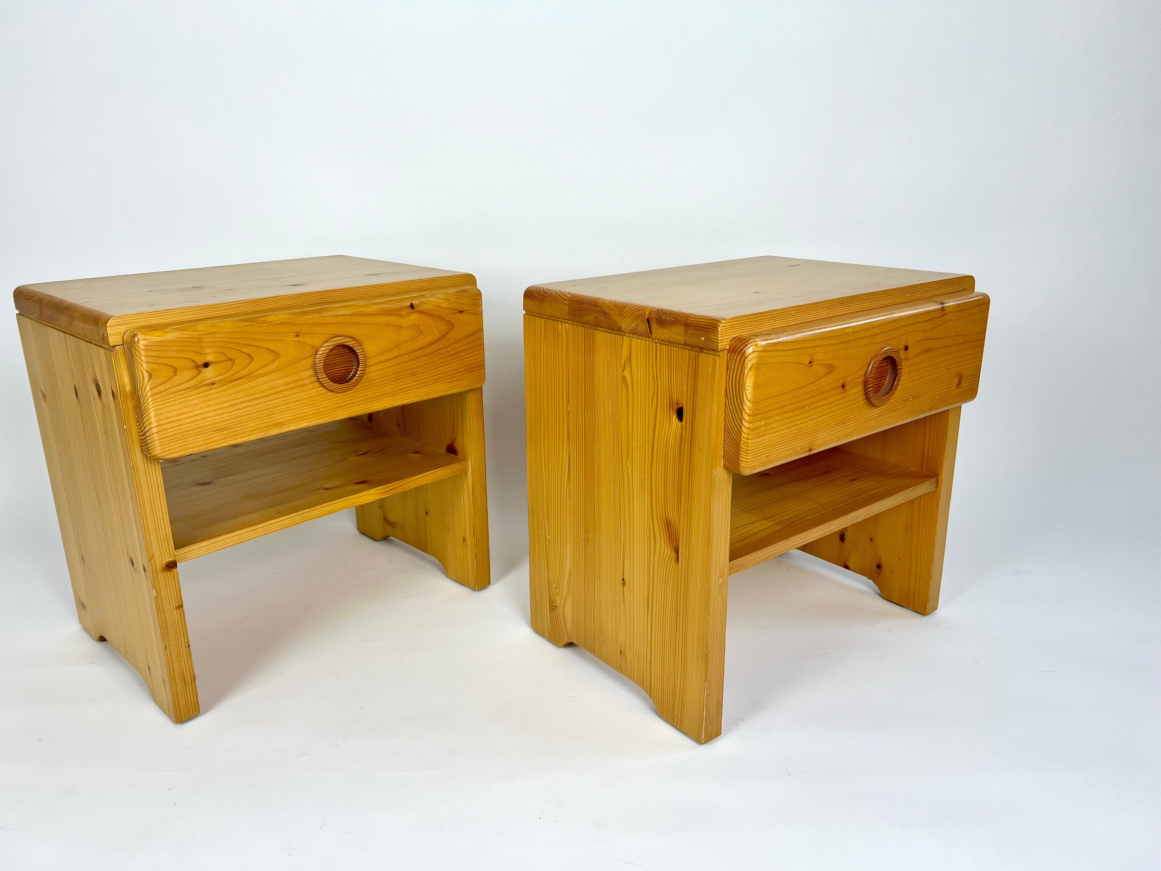 Pair of vintage pine bedside tables from Les Arcs, France. Charlotte Perriand In Good Condition For Sale In Bristol, GB