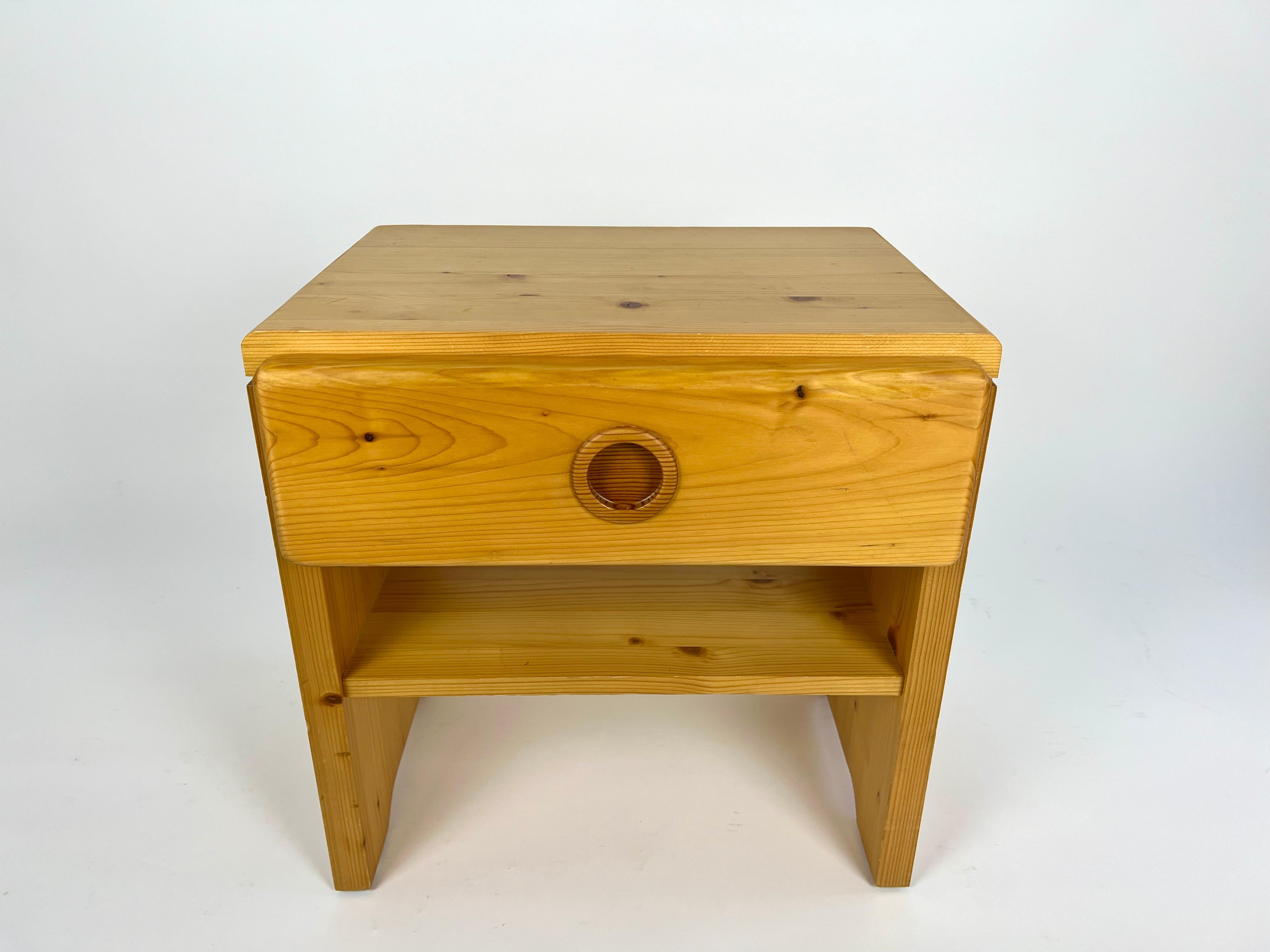 Pair of vintage pine bedside tables from Les Arcs, France. Charlotte Perriand 2