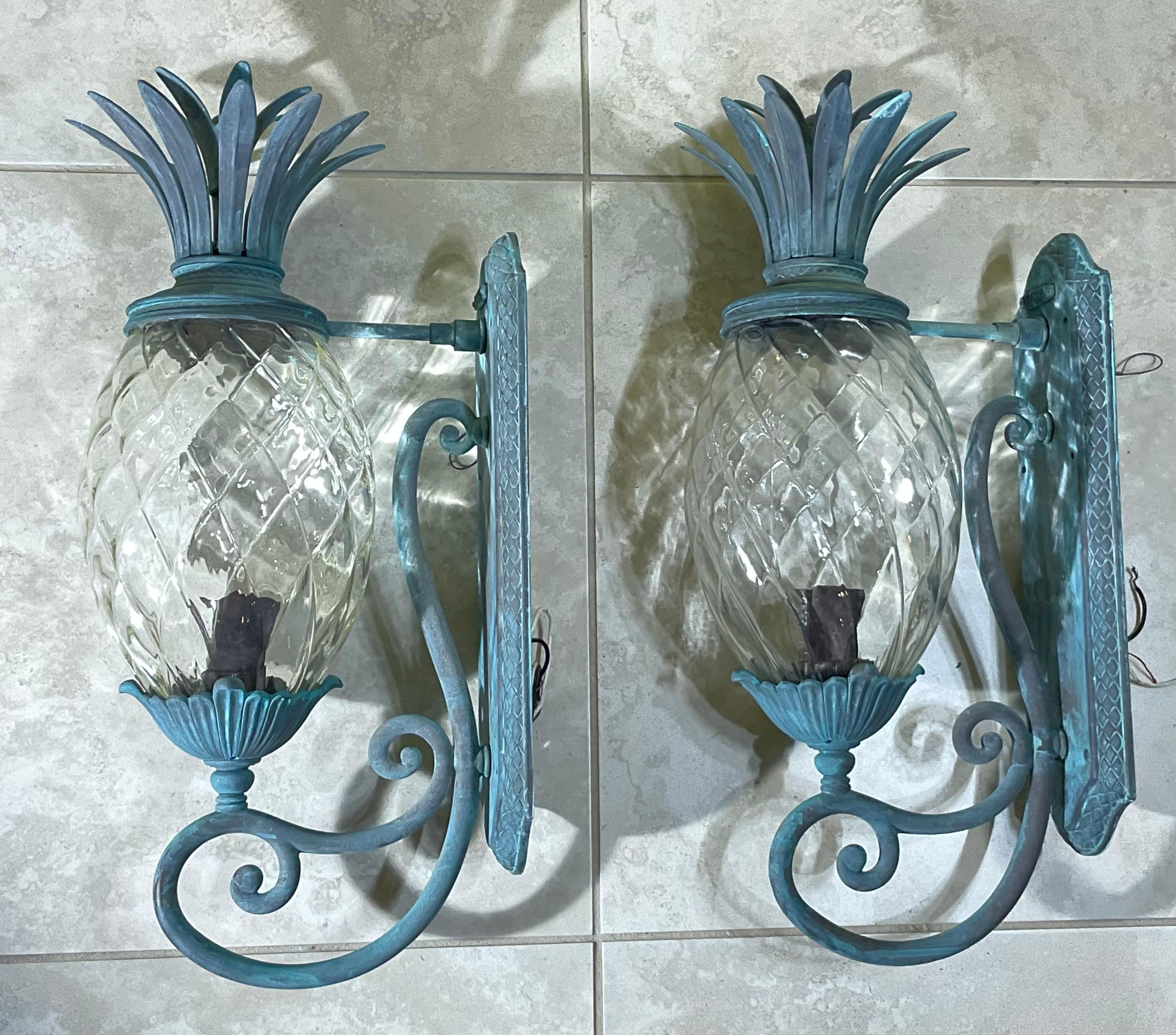 Coppia di ananas d'epoca in bronzo e ottone - Eleganza tropicale In condizioni buone in vendita a Delray Beach, FL
