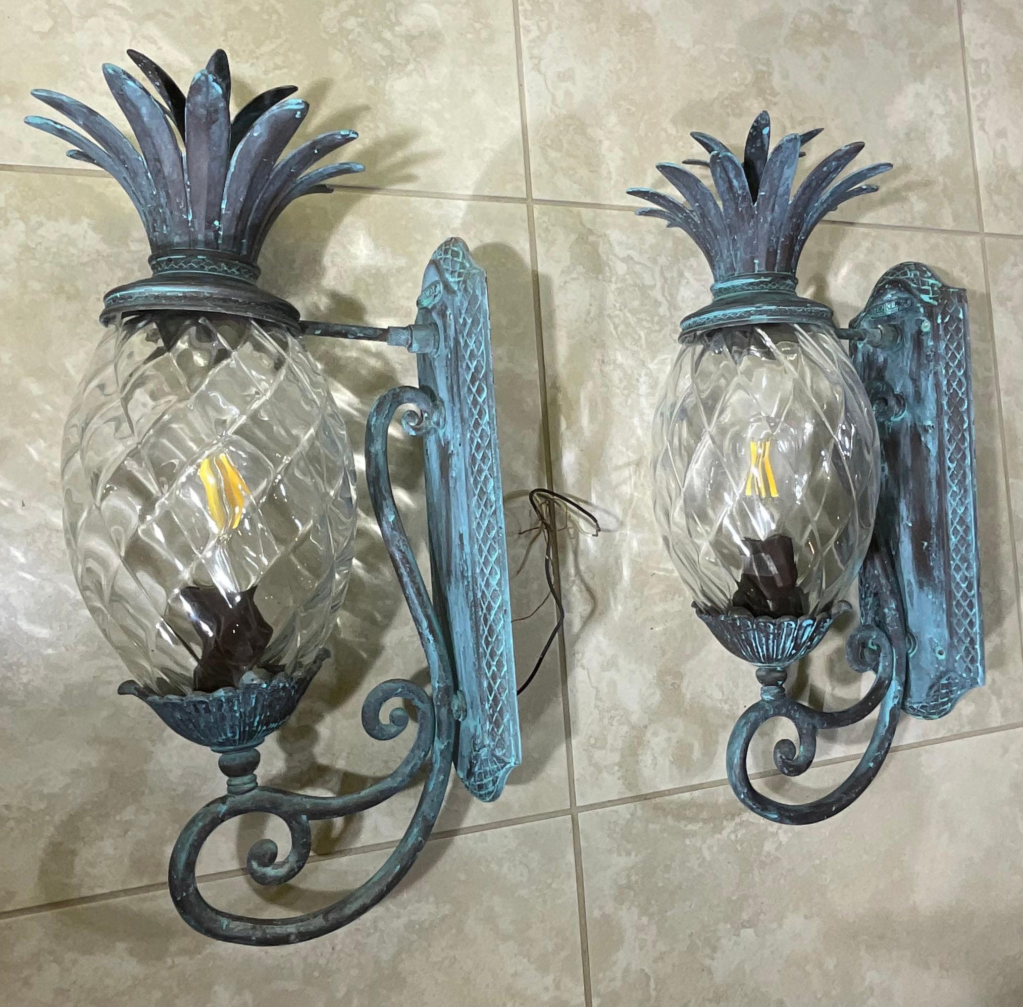Coppia di ananas d'epoca in bronzo e ottone - Eleganza tropicale in vendita 2