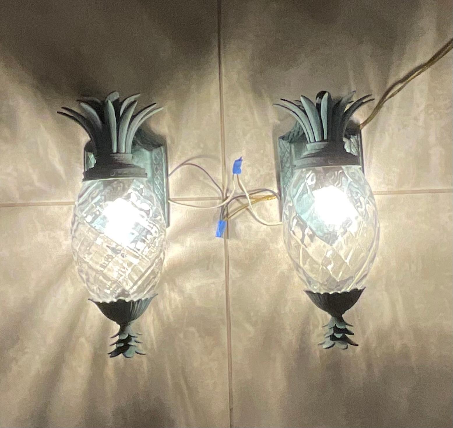 Pair Of Vintage Pineapple Bronze and Brass Wall Sconces - Tropical Elegance In Good Condition In Delray Beach, FL