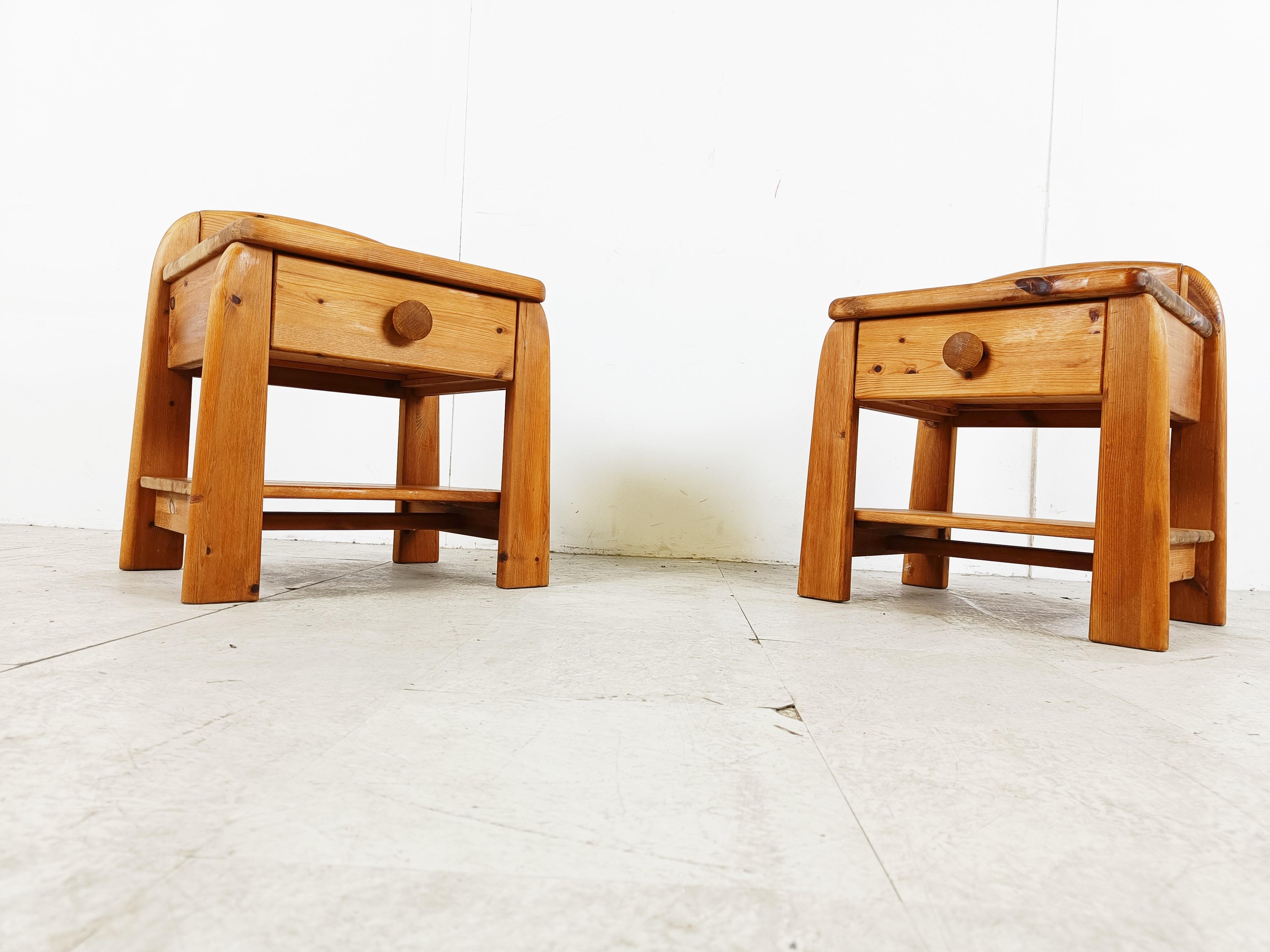 Pair of vintage pinewood bedside cabinets, 1960s In Good Condition In HEVERLEE, BE