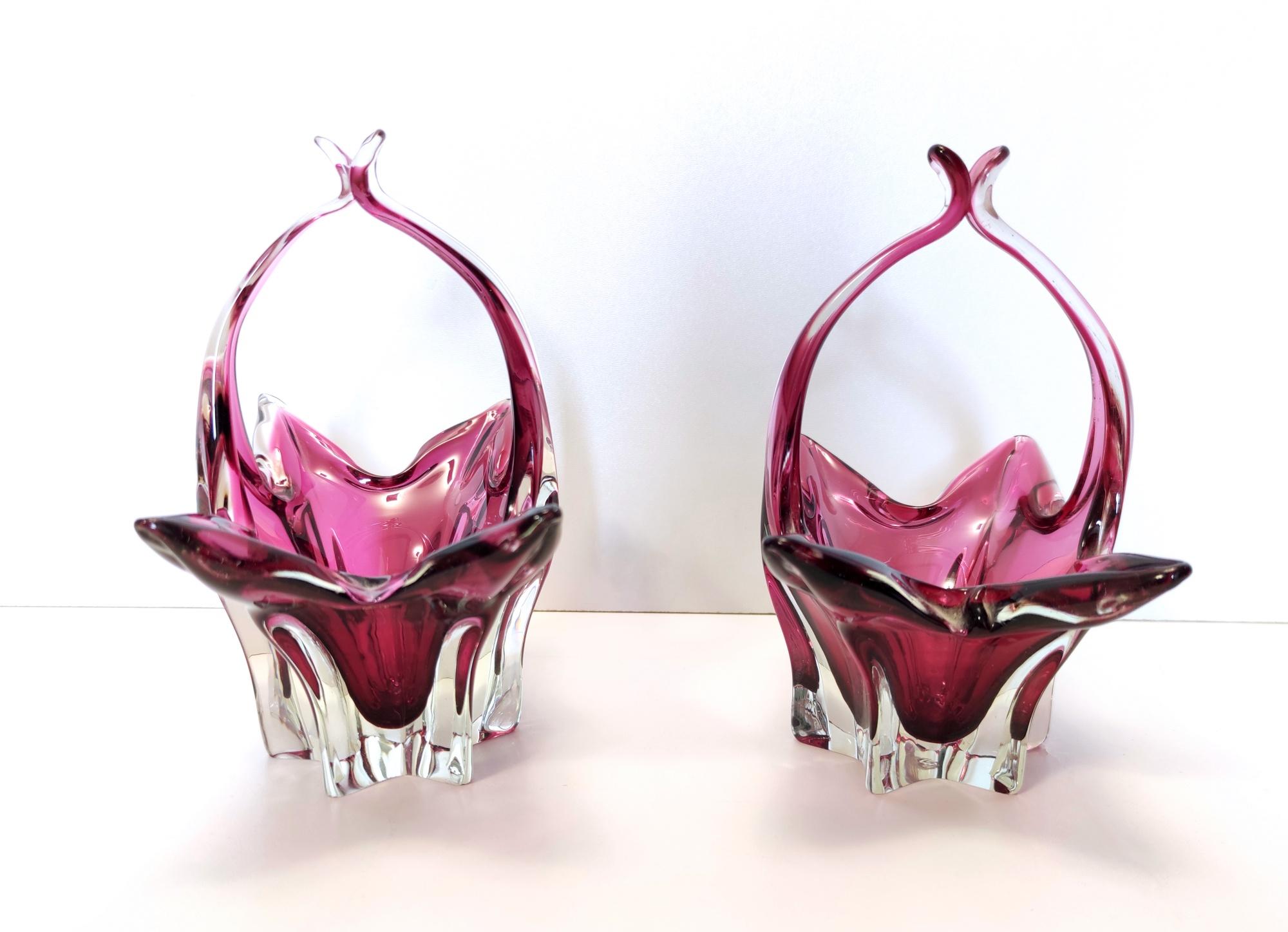Pair of Vintage Pink Murano Glass Bonbonnières / Trinket Bowls, Italy In Excellent Condition For Sale In Bresso, Lombardy
