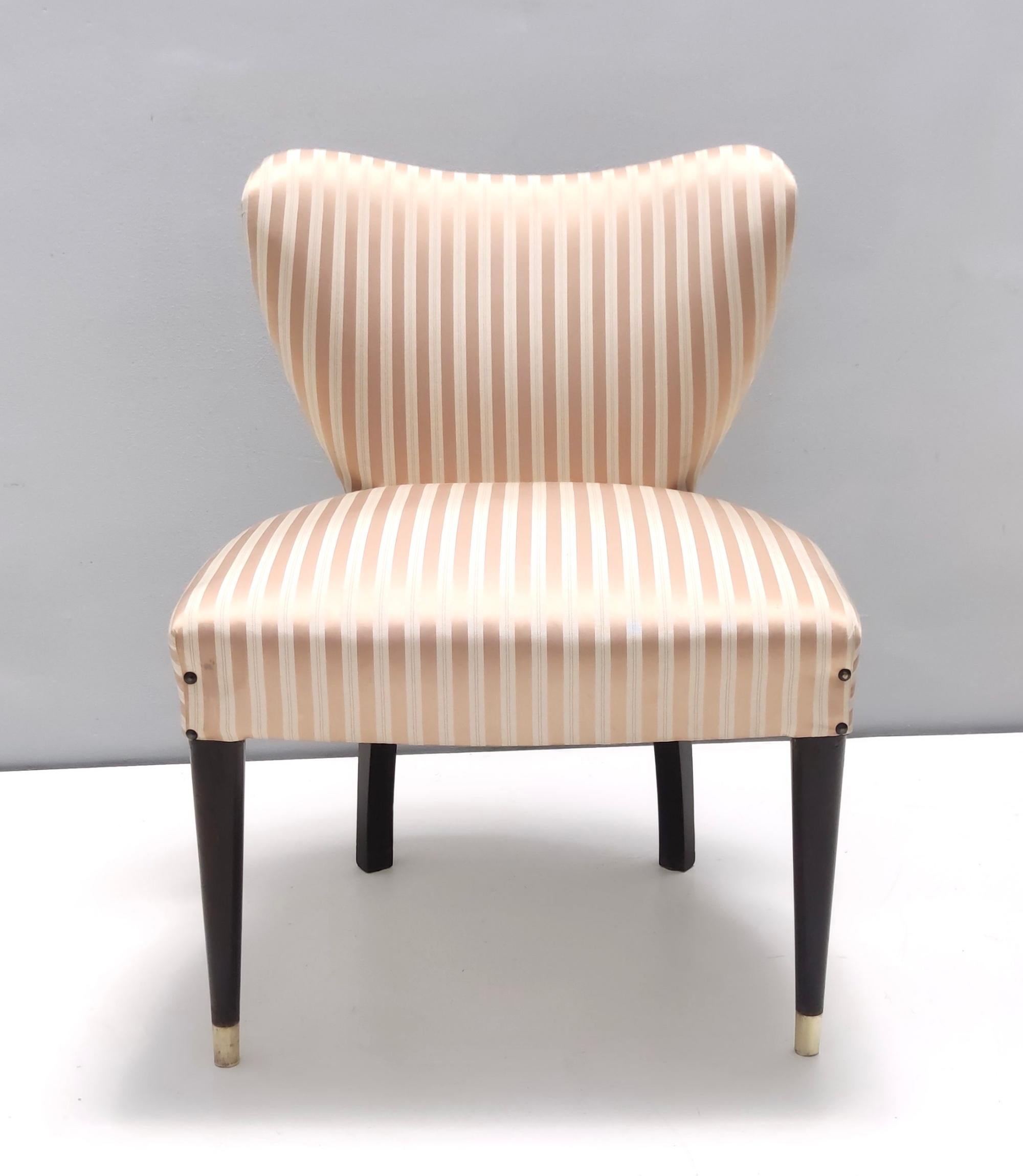 Mid-Century Modern Pair of Vintage Pinkish Tan Satin Side Chairs Ascribable to Carlo Enrico Rava For Sale