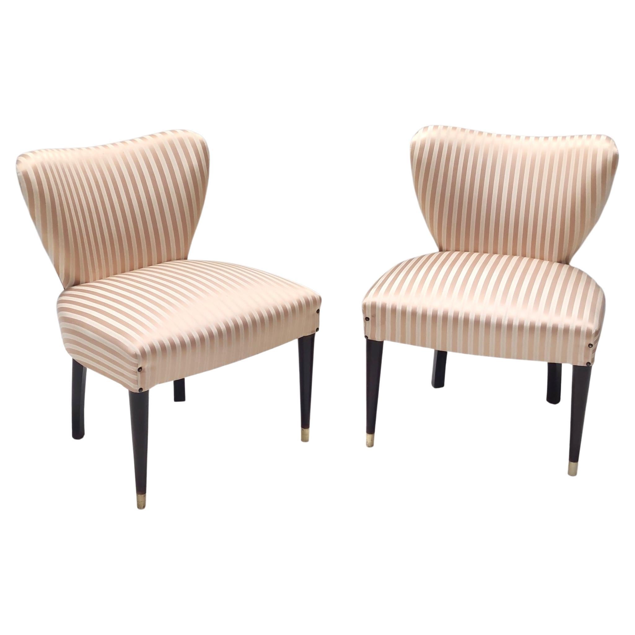 Pair of Vintage Pinkish Tan Satin Side Chairs Ascribable to Carlo Enrico Rava For Sale