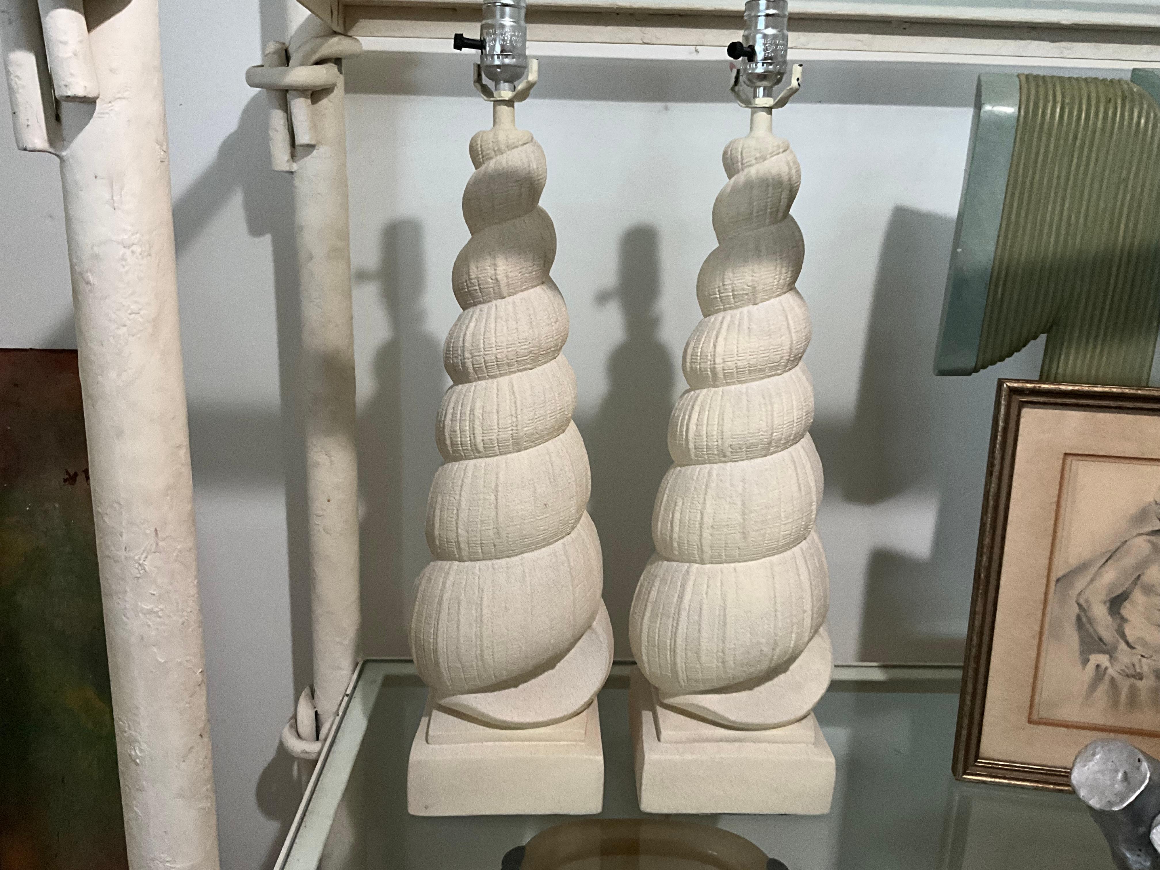 Paire de lampes vintage en plâtre avec coquillages, 1970 Organic Modern Coastal Style en vente 2