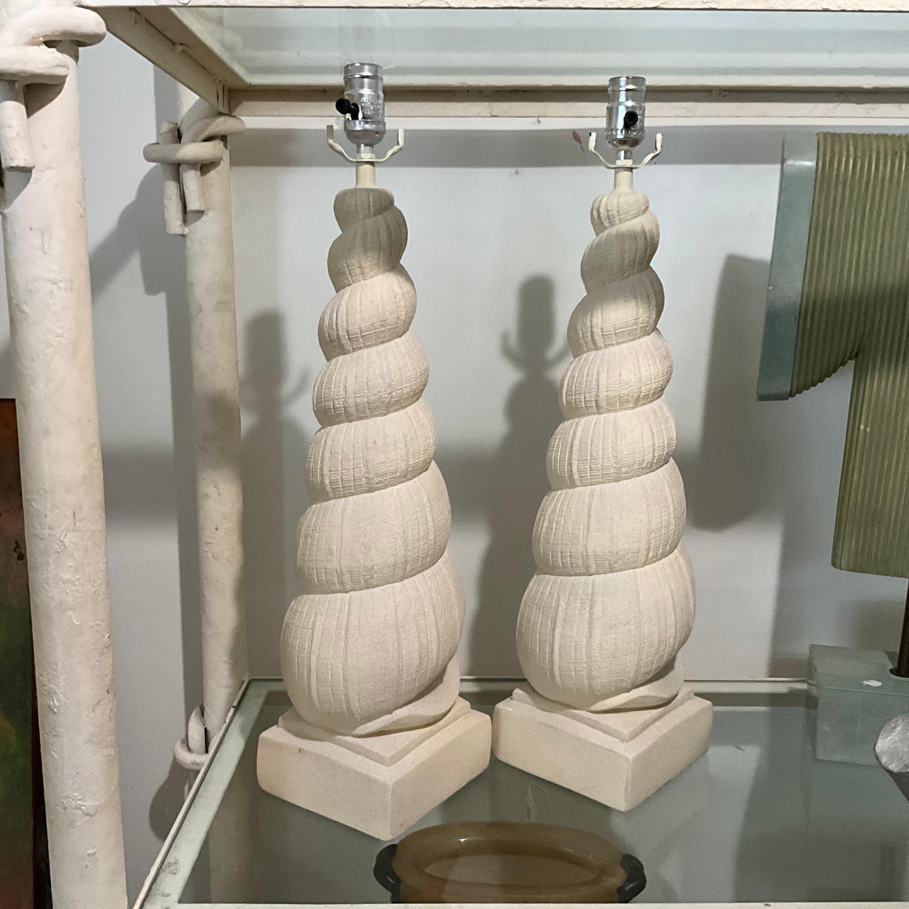 Plâtre Paire de lampes vintage en plâtre avec coquillages, 1970 Organic Modern Coastal Style en vente