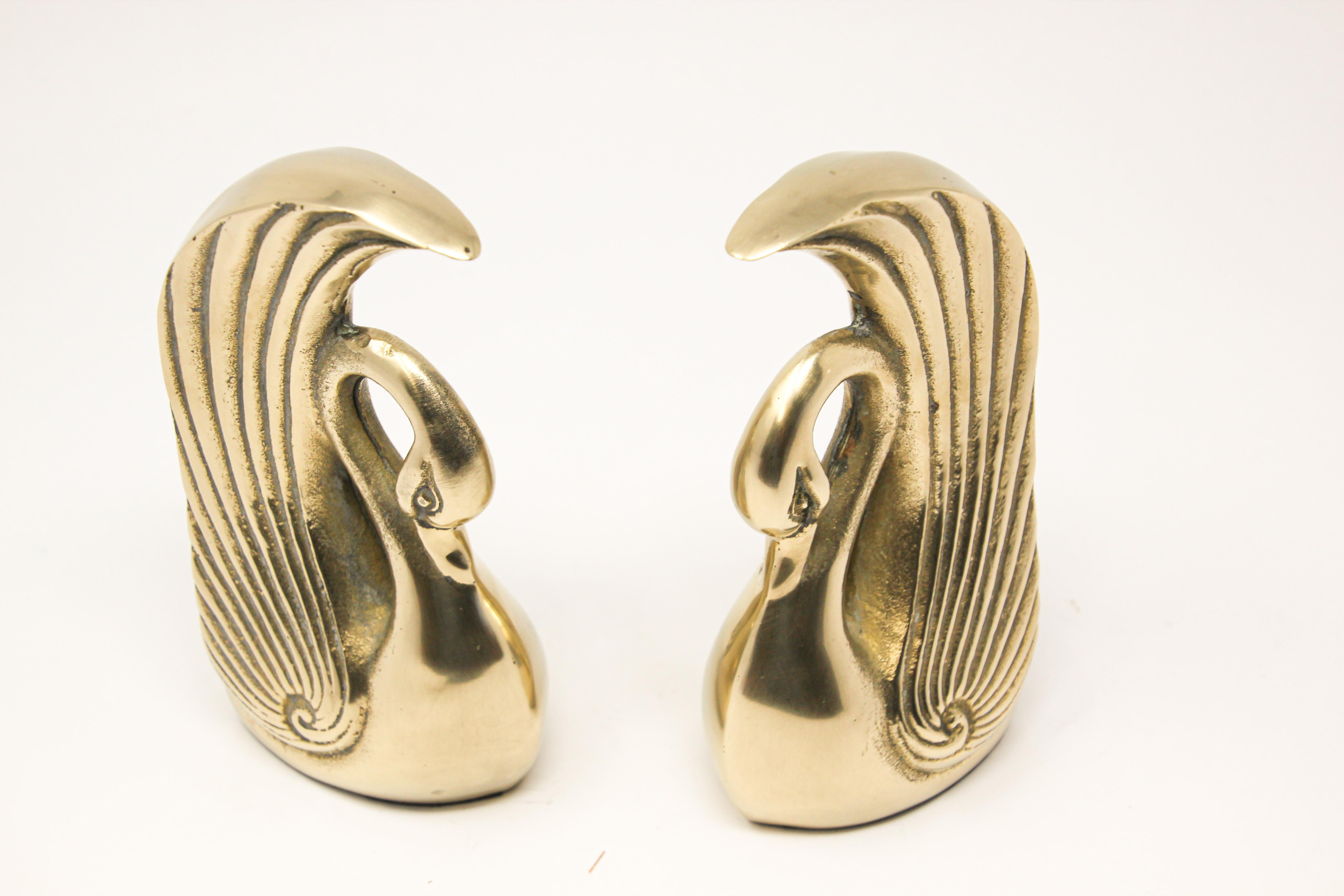 20th Century Pair of Vintage Polished Cast Brass Art Deco Swan Bookends, circa 1950