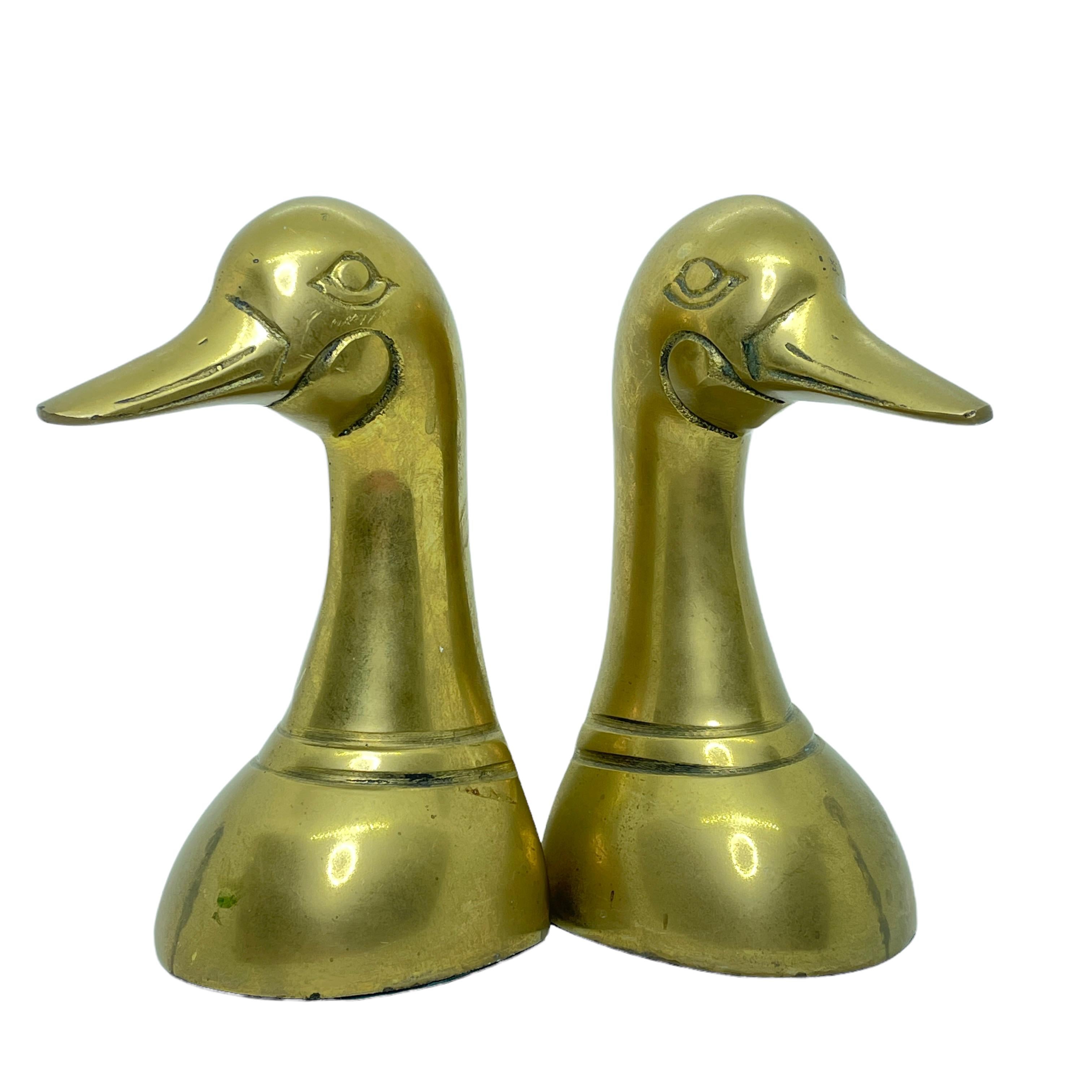 German Pair of Vintage Polished Cast Brass Duck Bookends, circa 1950 For Sale