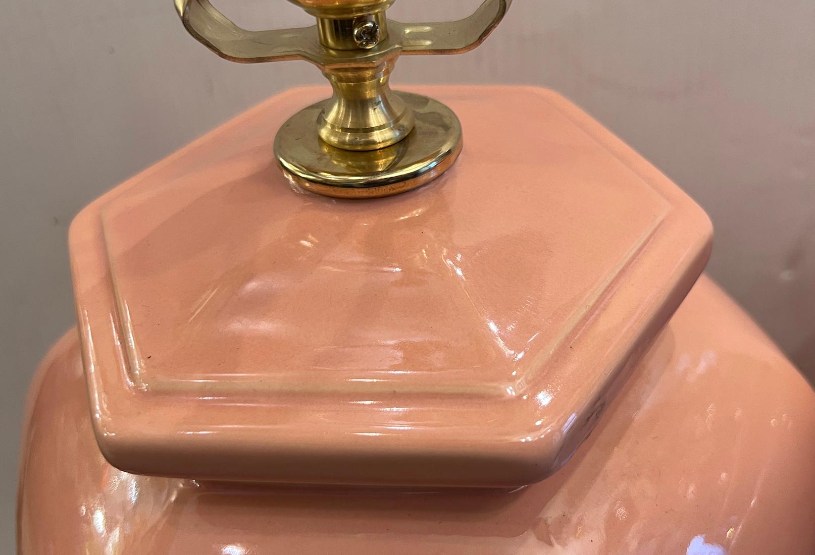 Pareja de lámparas de porcelana vintage en Bueno estado para la venta en New York, NY