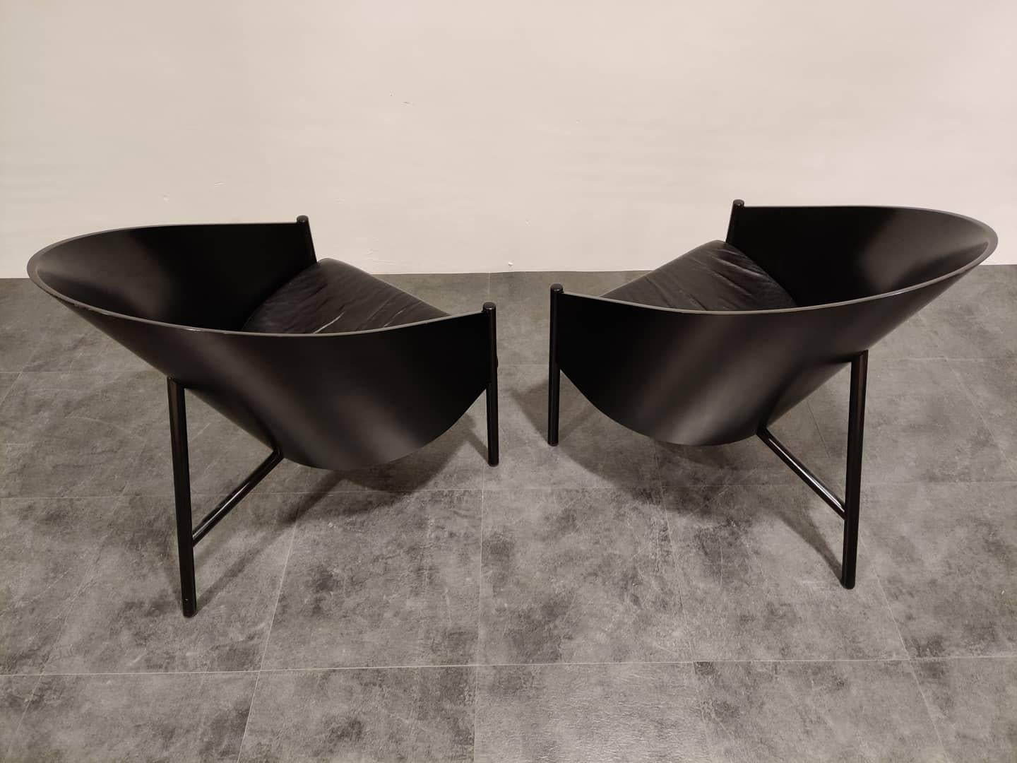 Mid-Century Modern Pair of Vintage Pratfall Chairs by Philippe Starck for Driade, 1982