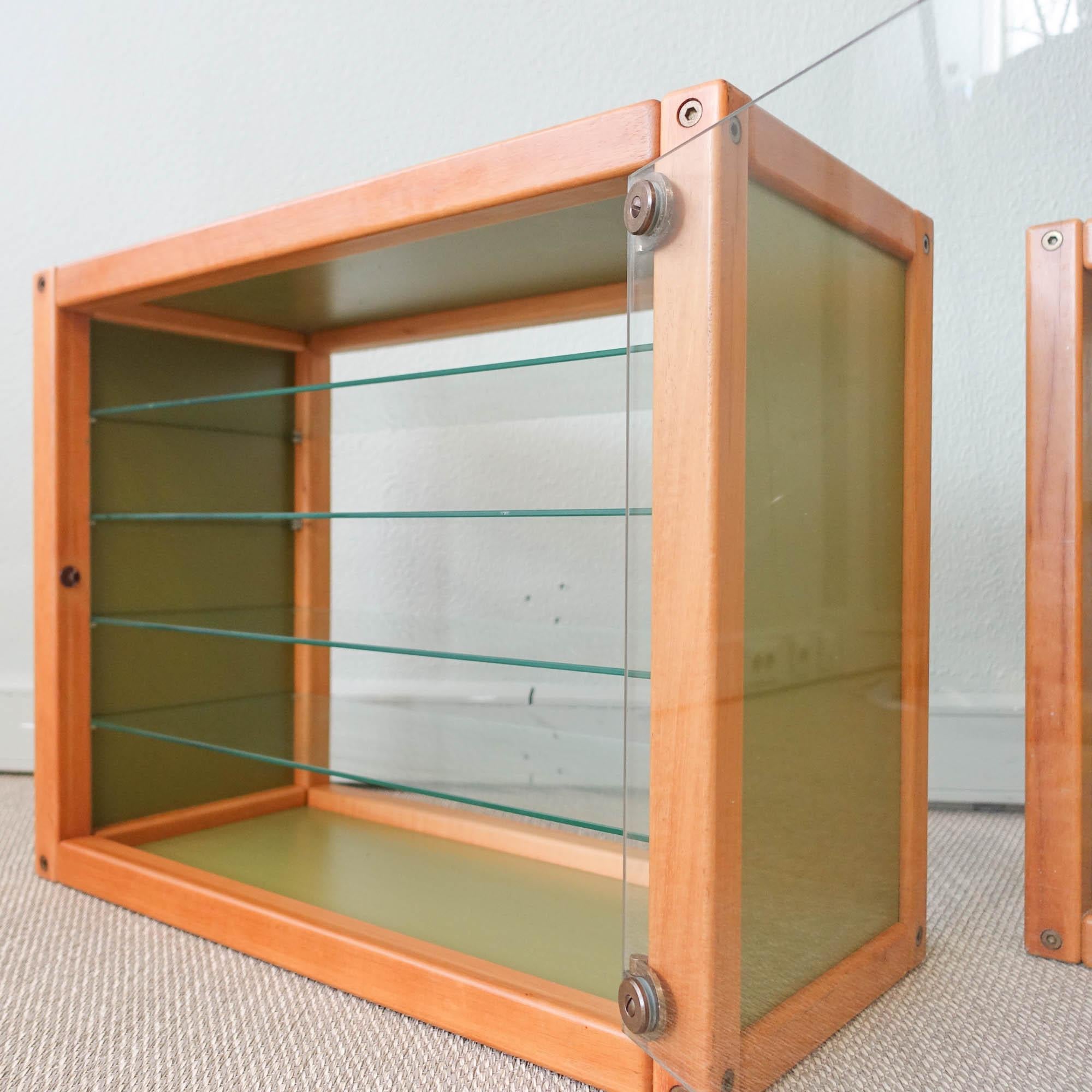 Pair of Vintage Profilsystem Collection Glass Storage Units by Elmar Flötotto For Sale 5