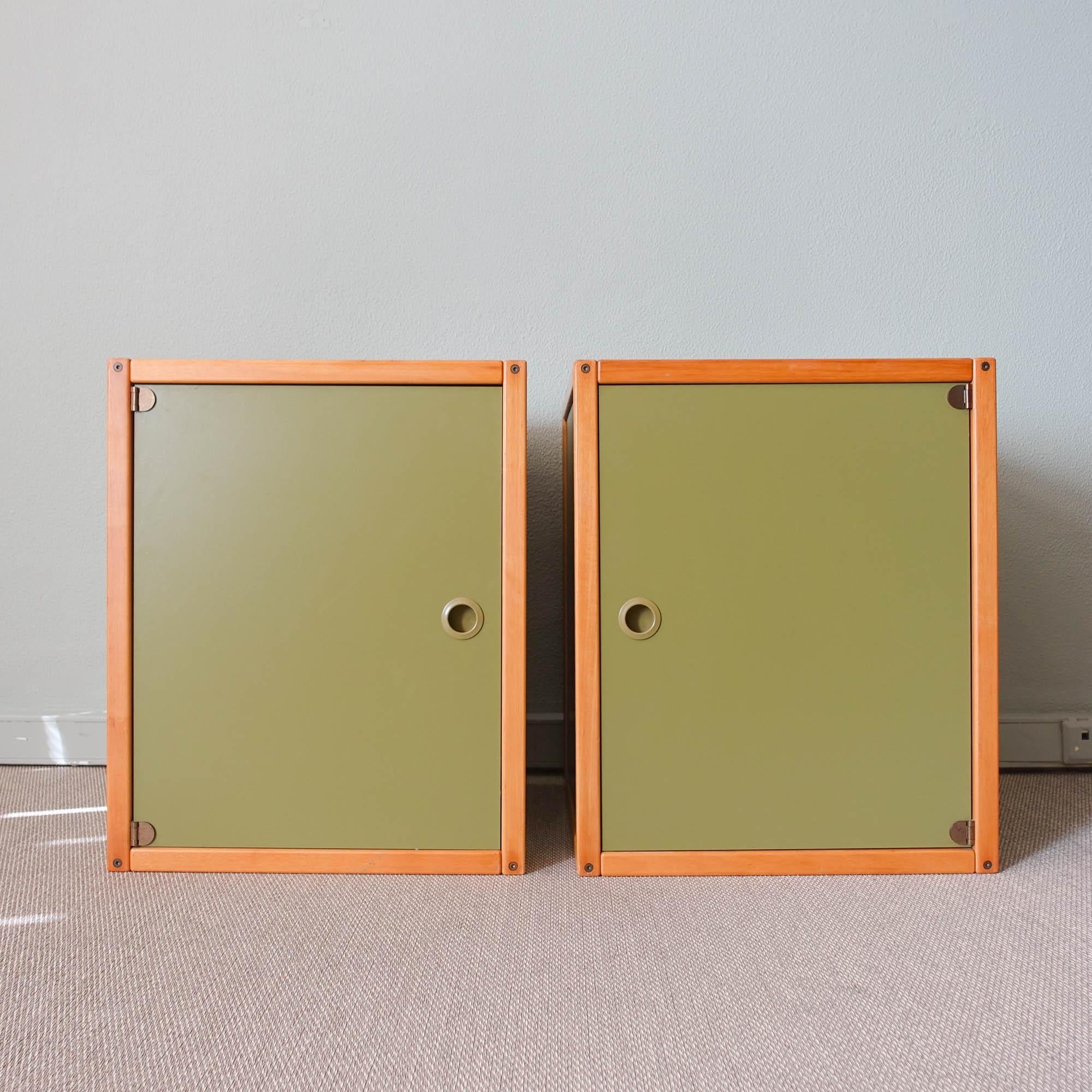 This pair of Storage Units from the Profilsystem Collection, was designed by Elmar Flötotto for Flötotto, in Germany, during the 1980's. The principle behind the Profilsystem it is simple. The modules can be easily combined with one another. They