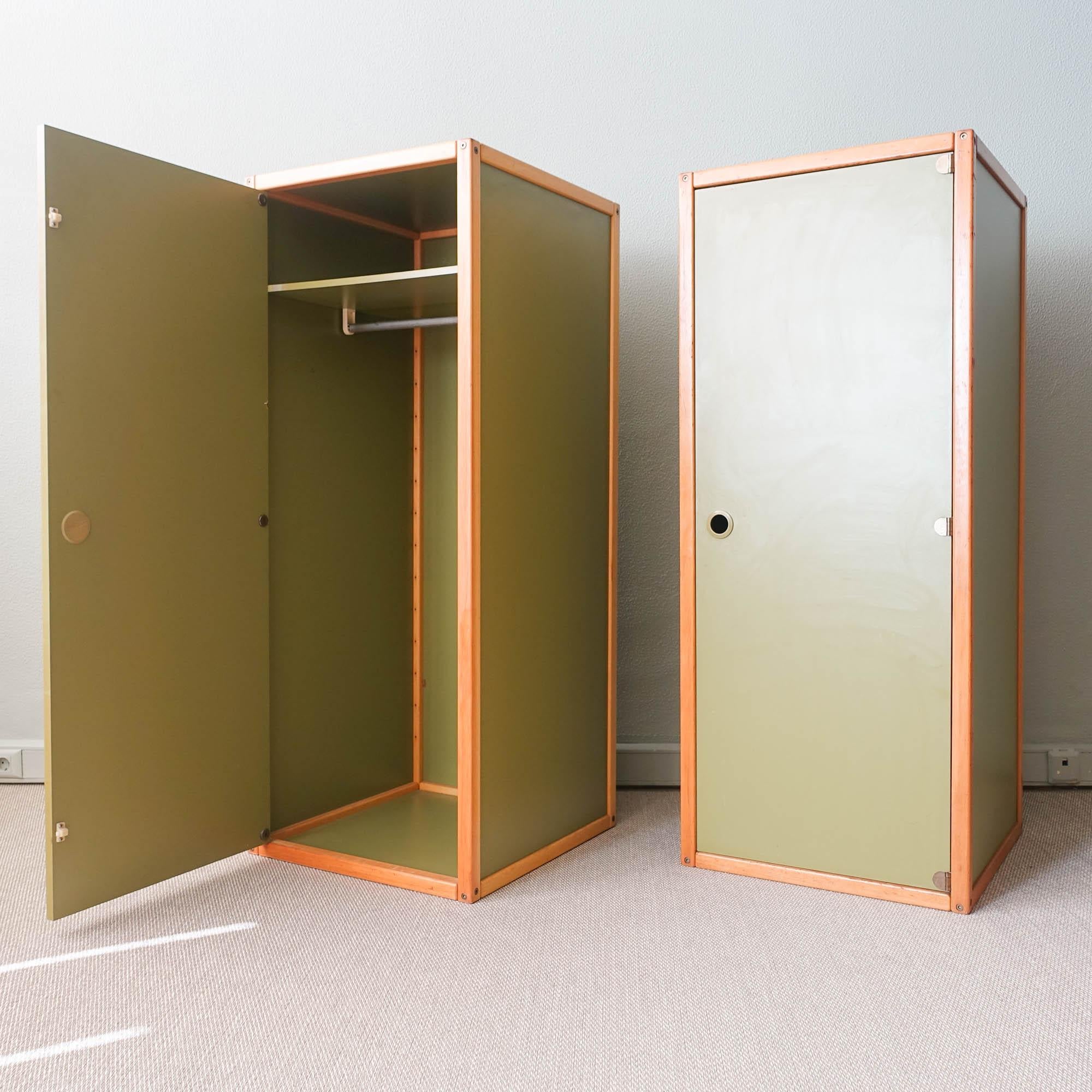 This pair of wardrobes from the Profilsystem Collection, was designed by Elmar Flötotto for Flötotto, in Germany, during the 1980's. The principle behind the Profilsystem it is simple. The modules can be easily combined with one another. They become