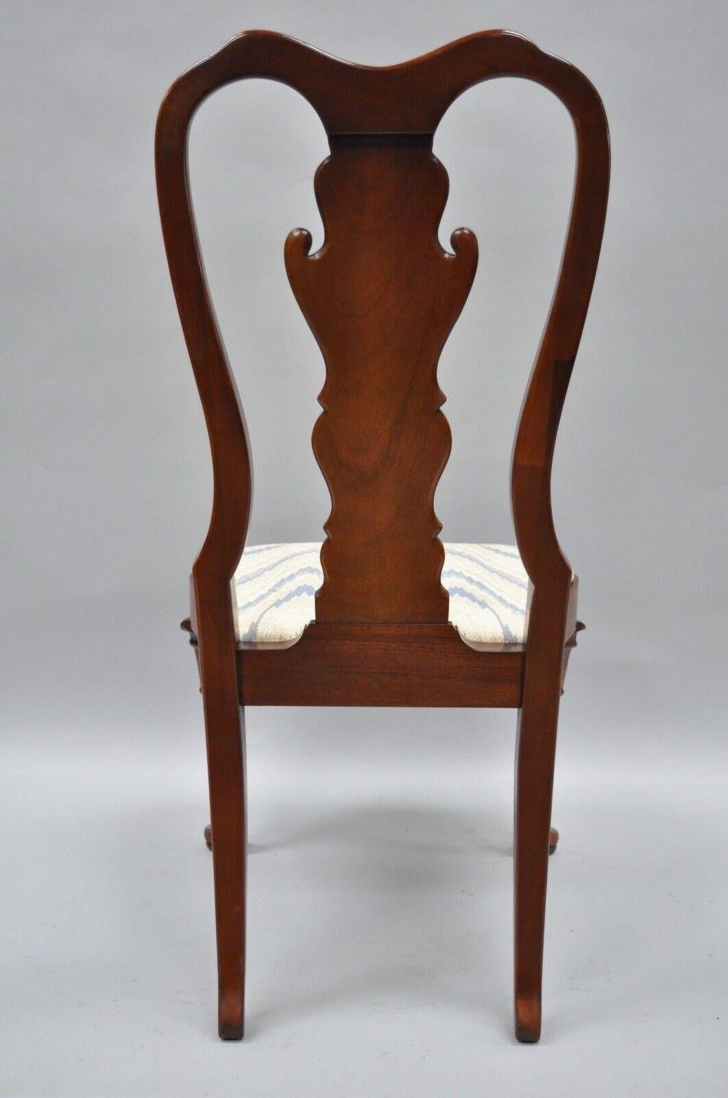 Pair of Vintage Queen Anne Style Crotch Mahogany Dining Room Side Chairs For Sale 3