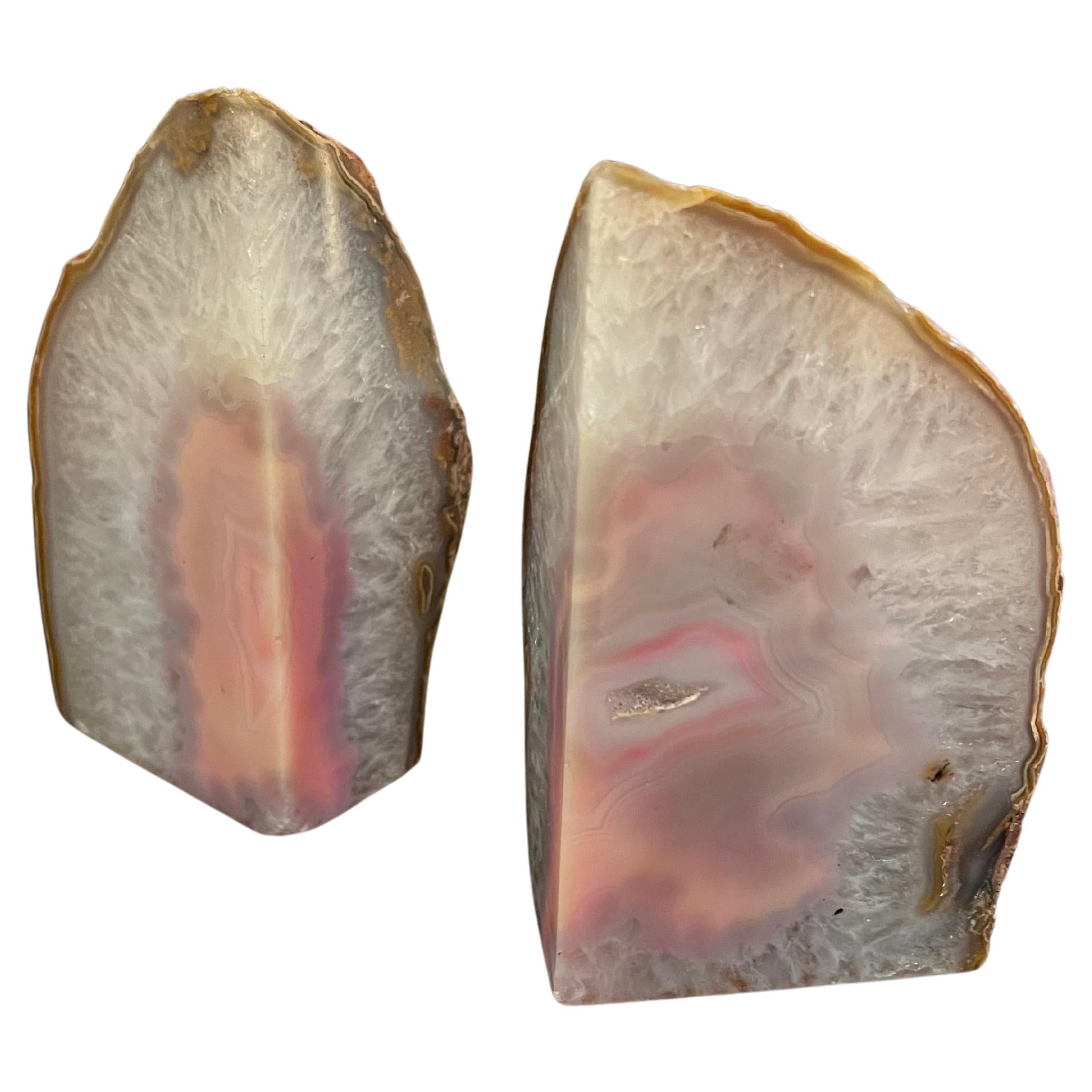 Versatile set of pink and white geode bookends, circa 1980s. The set is in very good vintage condition with no chips or cracks.