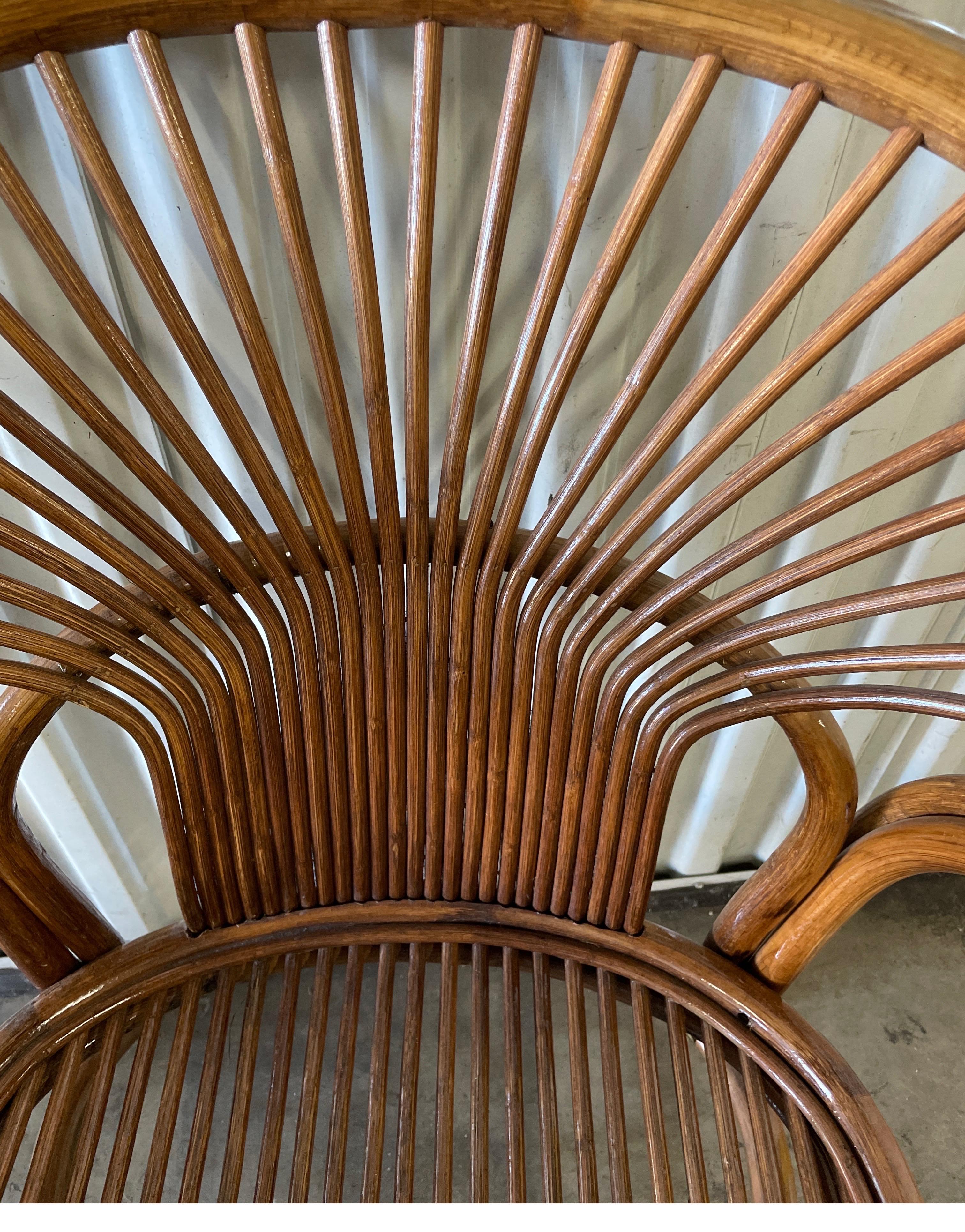 Paire de fauteuils vintage en rotin / bambou en vente 2