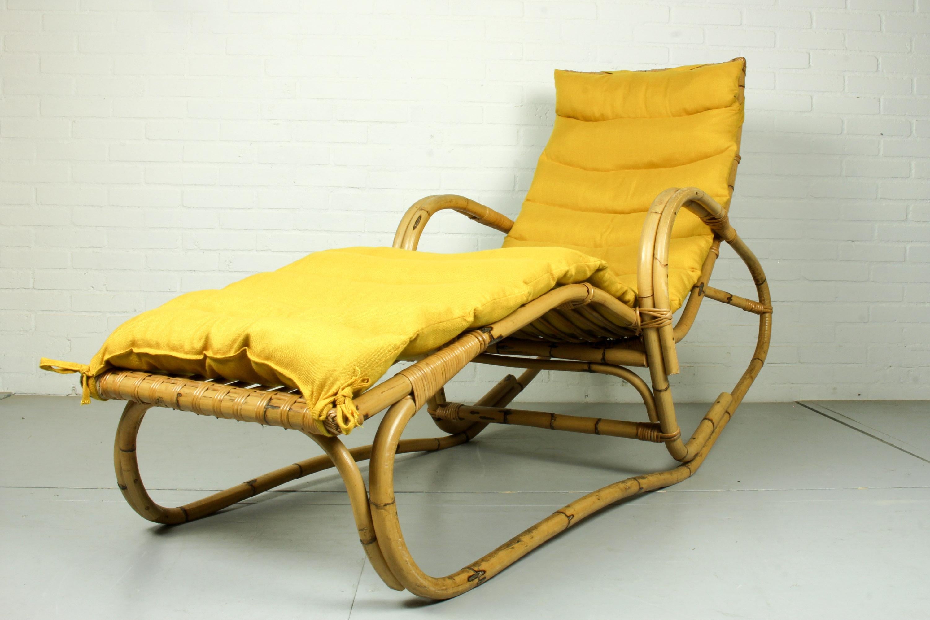 German Pair of Vintage Rattan Bamboo Lounge Chairs, Chaisse Longue, 1960s