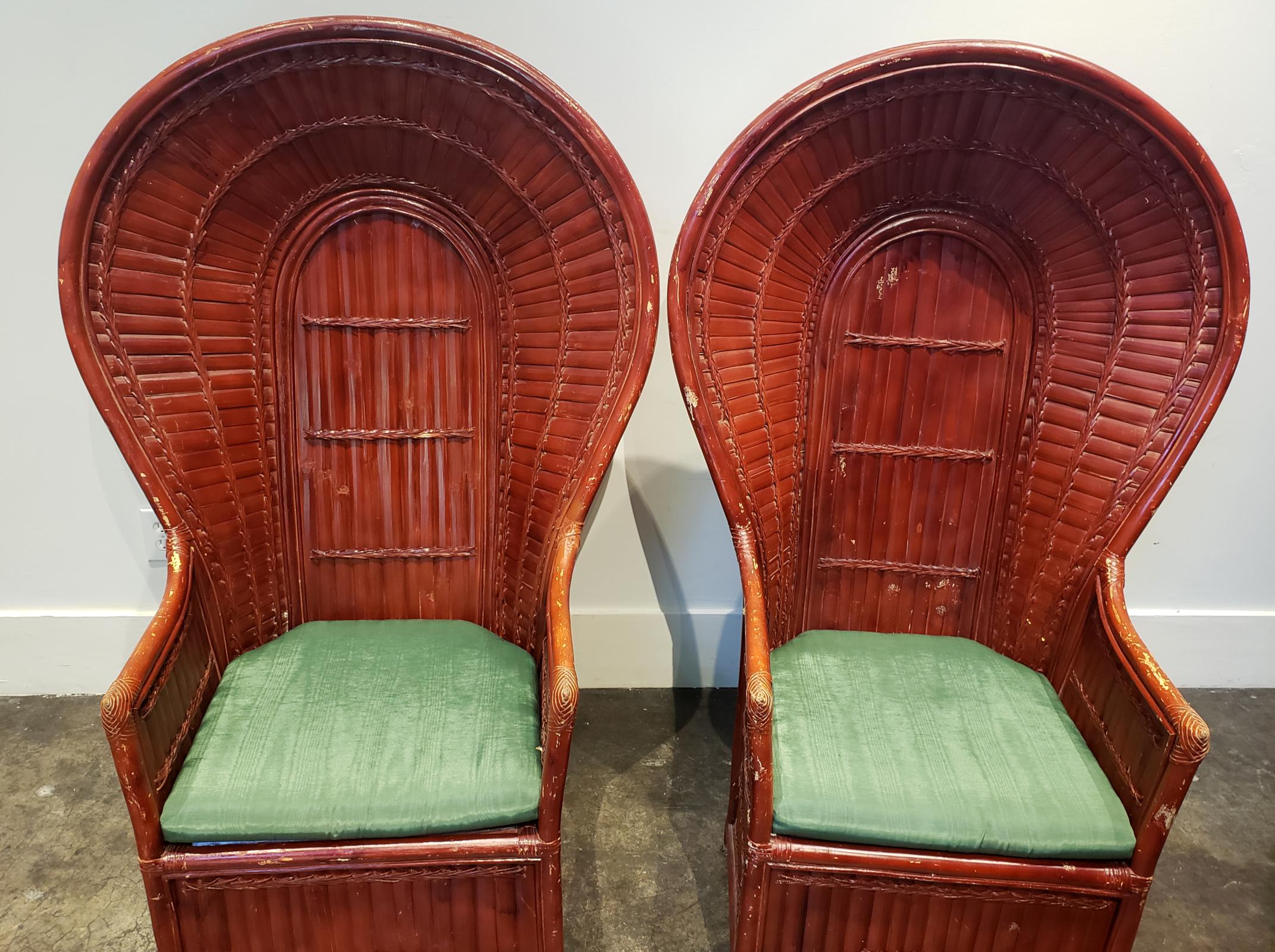 Pair of Vintage Rattan Bamboo Peacock Chairs In Good Condition In Dallas, TX