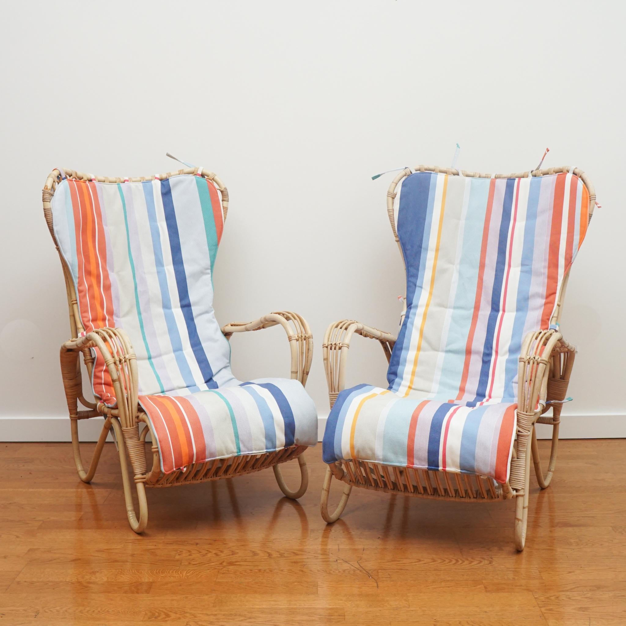 Paire de chaises longues en rotin d'époque Bon état - En vente à Hudson, NY