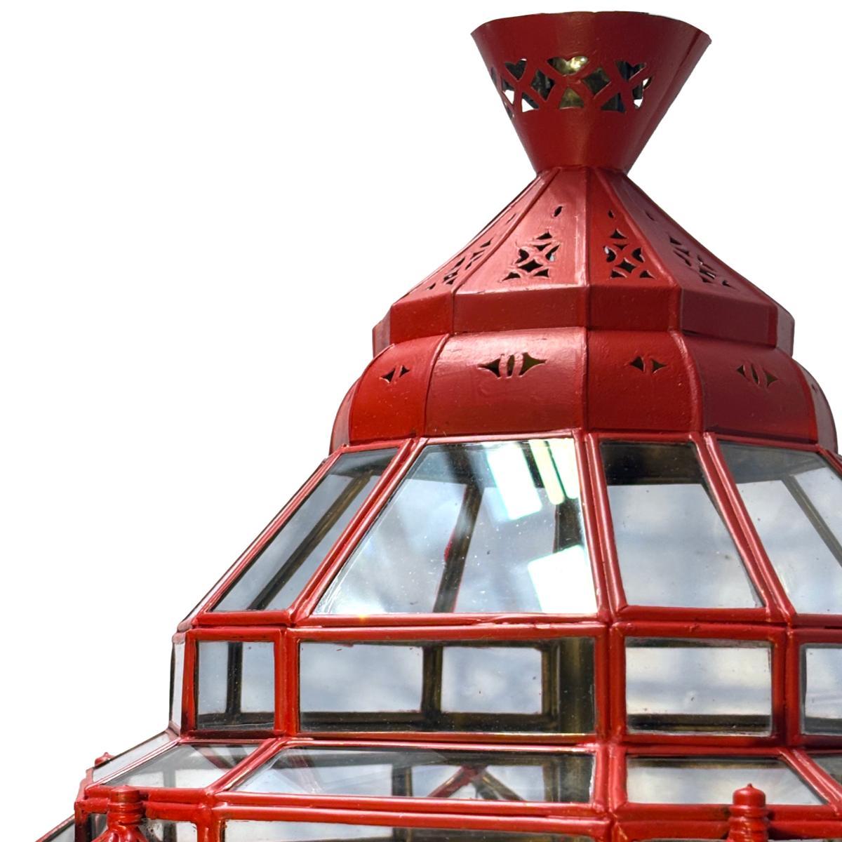 Pareja de farolillos vintage de tojo rojo, se venden por separado en Bueno estado para la venta en New York, NY