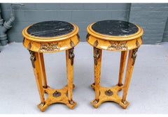 Paire de guéridons vintage de style Retour d'Égypte