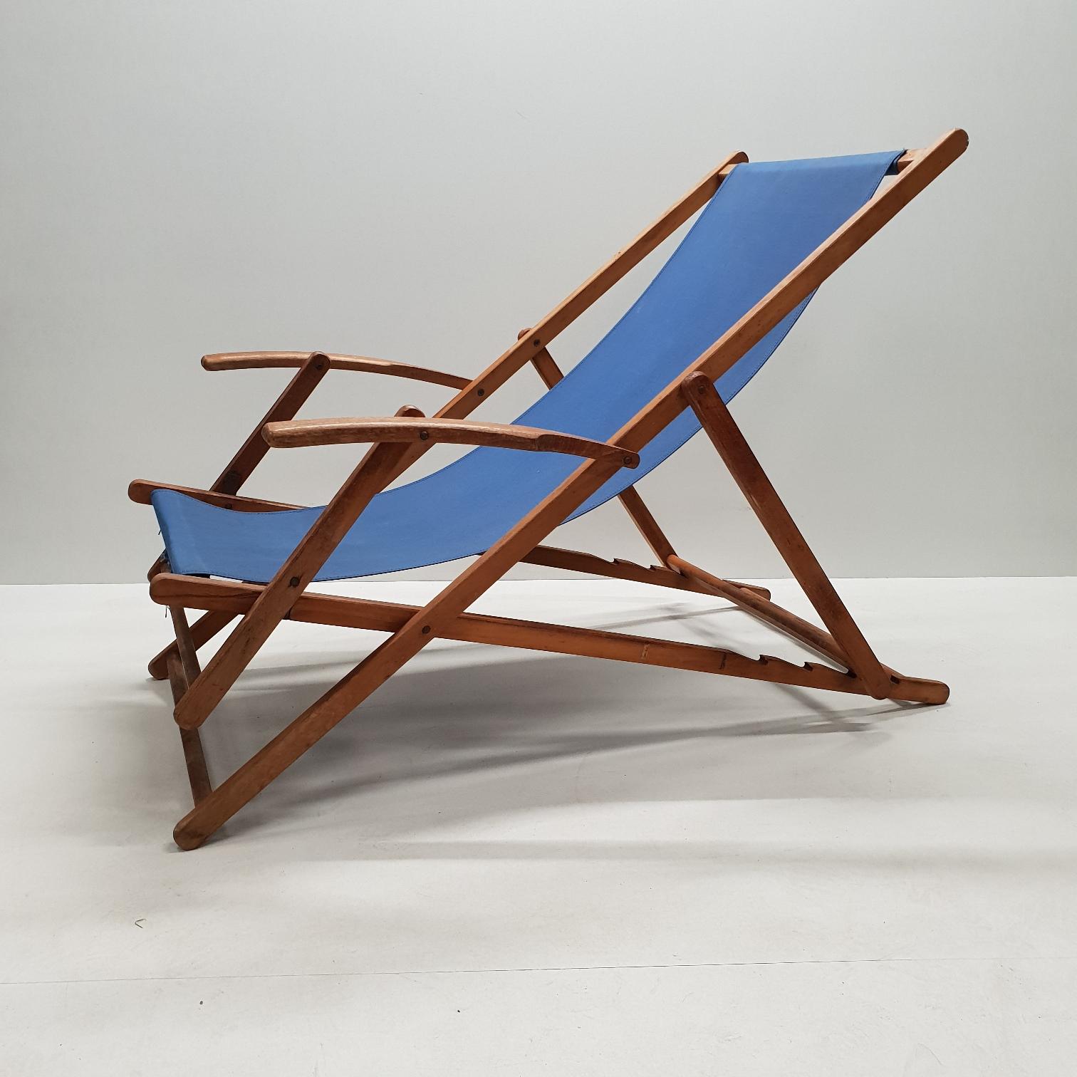 Pair of Vintage Retro Wooden Folding Beach Chairs with Armrests and Canvas 1950s For Sale 3