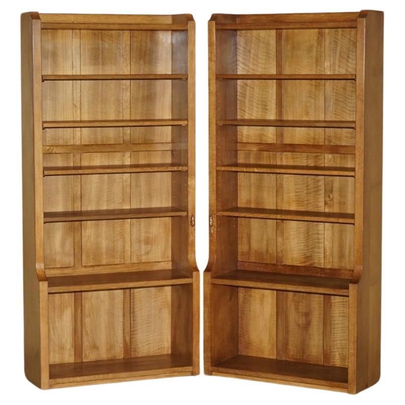 PAIR OF ViNTAGE ROBERT MOUSEMAN THOMPSON ENGLISH OAK CARVED LIBRARY BOOKCASES For Sale