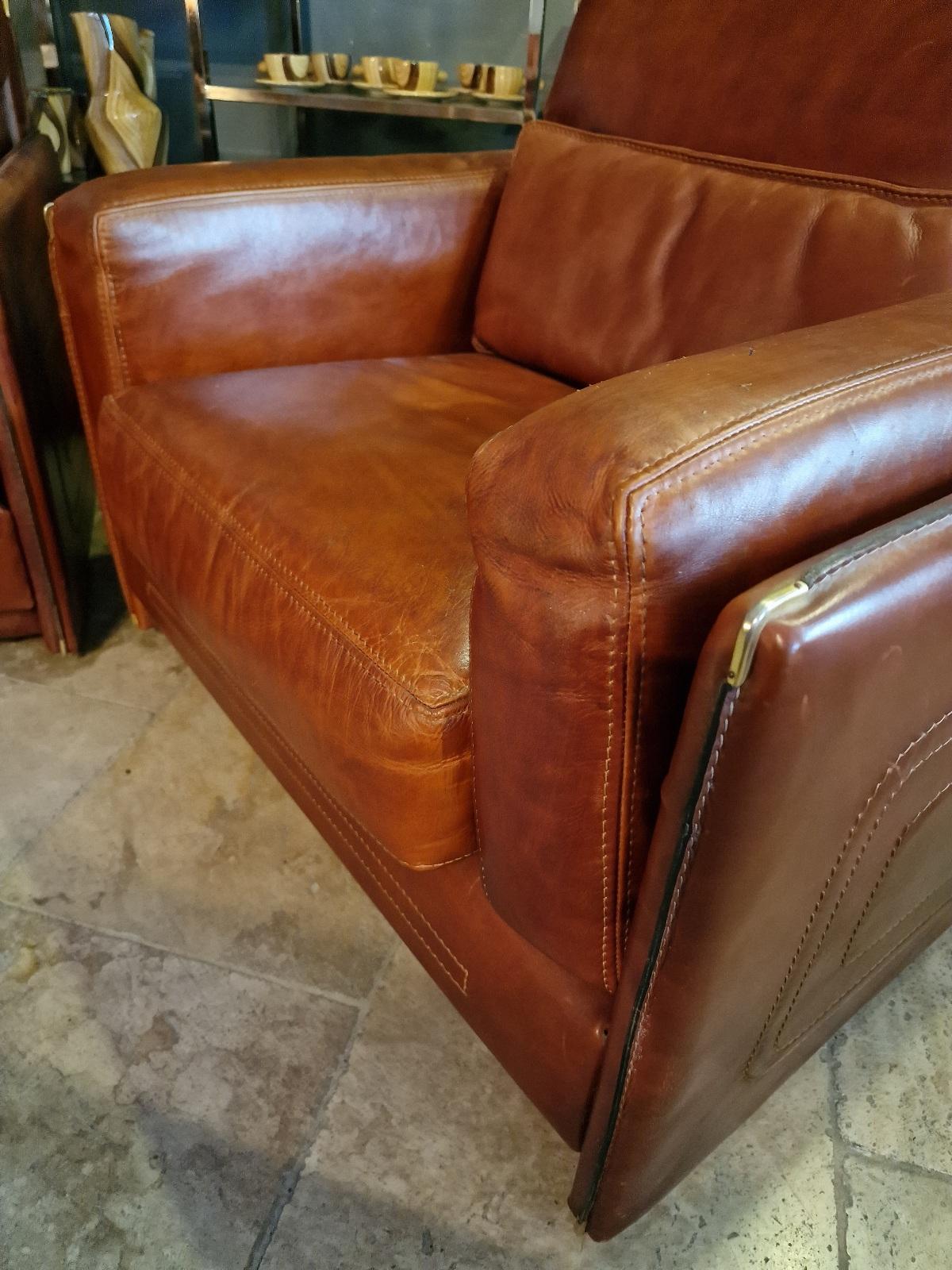 Leather Pair of vintage Roche Bobois armchairs circa 1980 