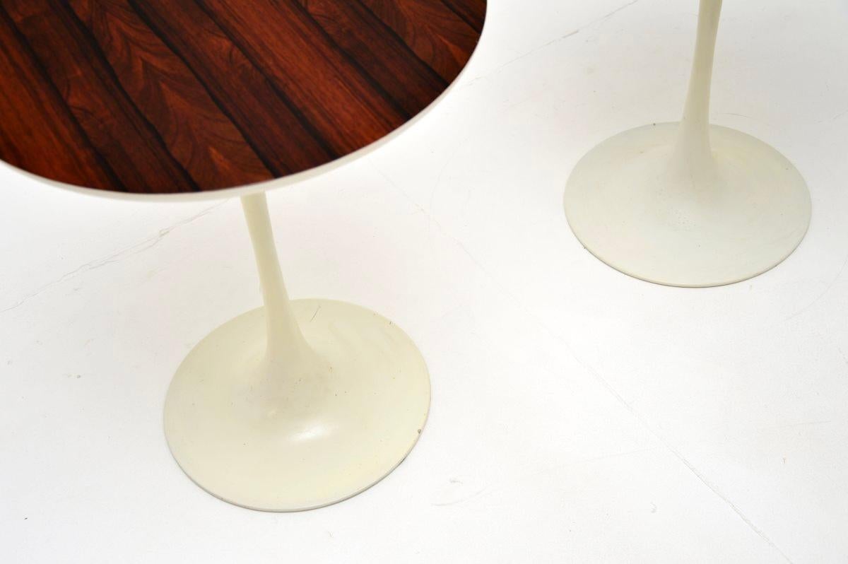 Metal Pair of Vintage Rosewood Tulip Side Tables by Arkana For Sale