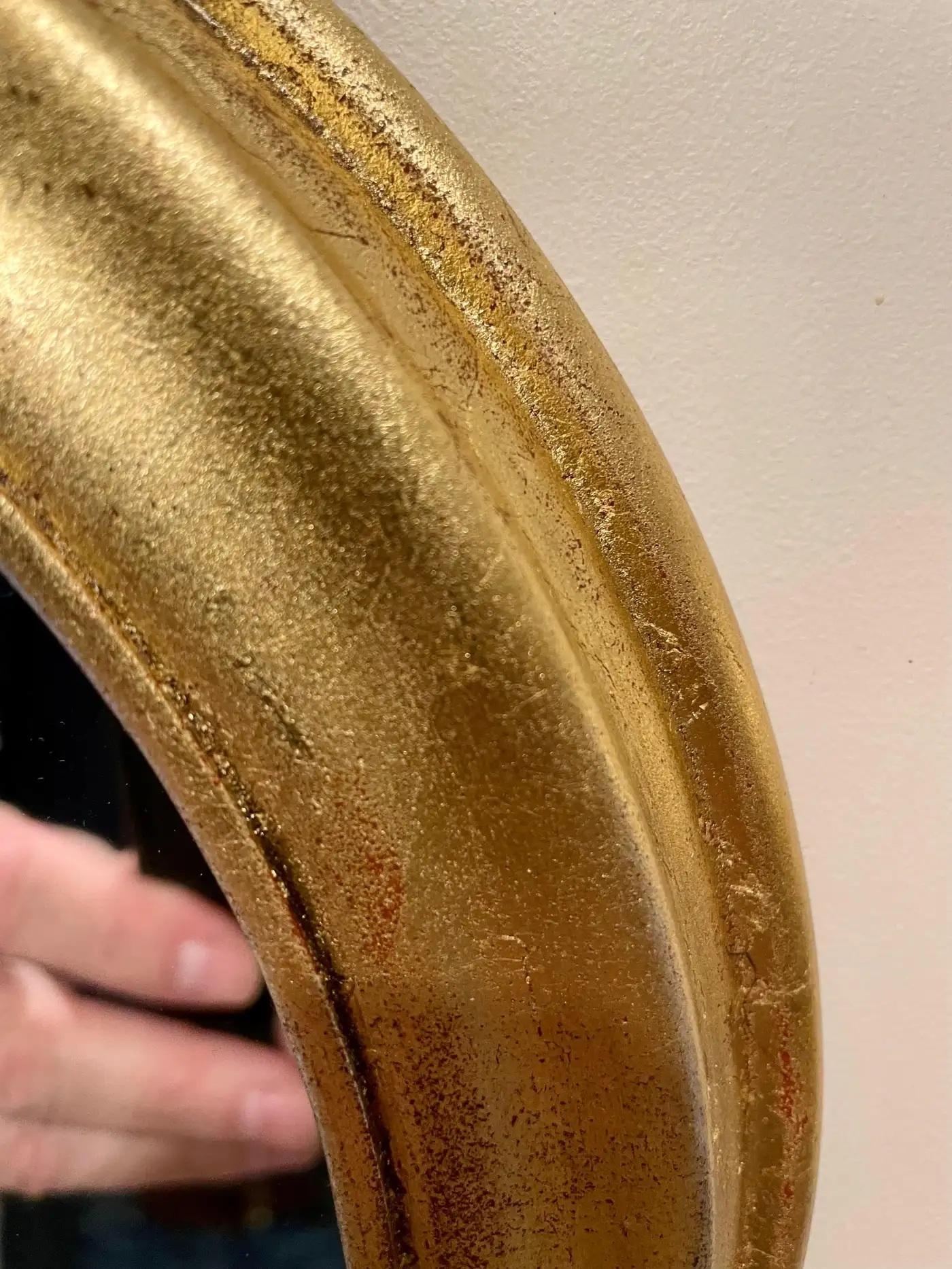 Pareja de Espejos Italianos Dorados Redondos Vintage en Bueno estado para la venta en New York, NY