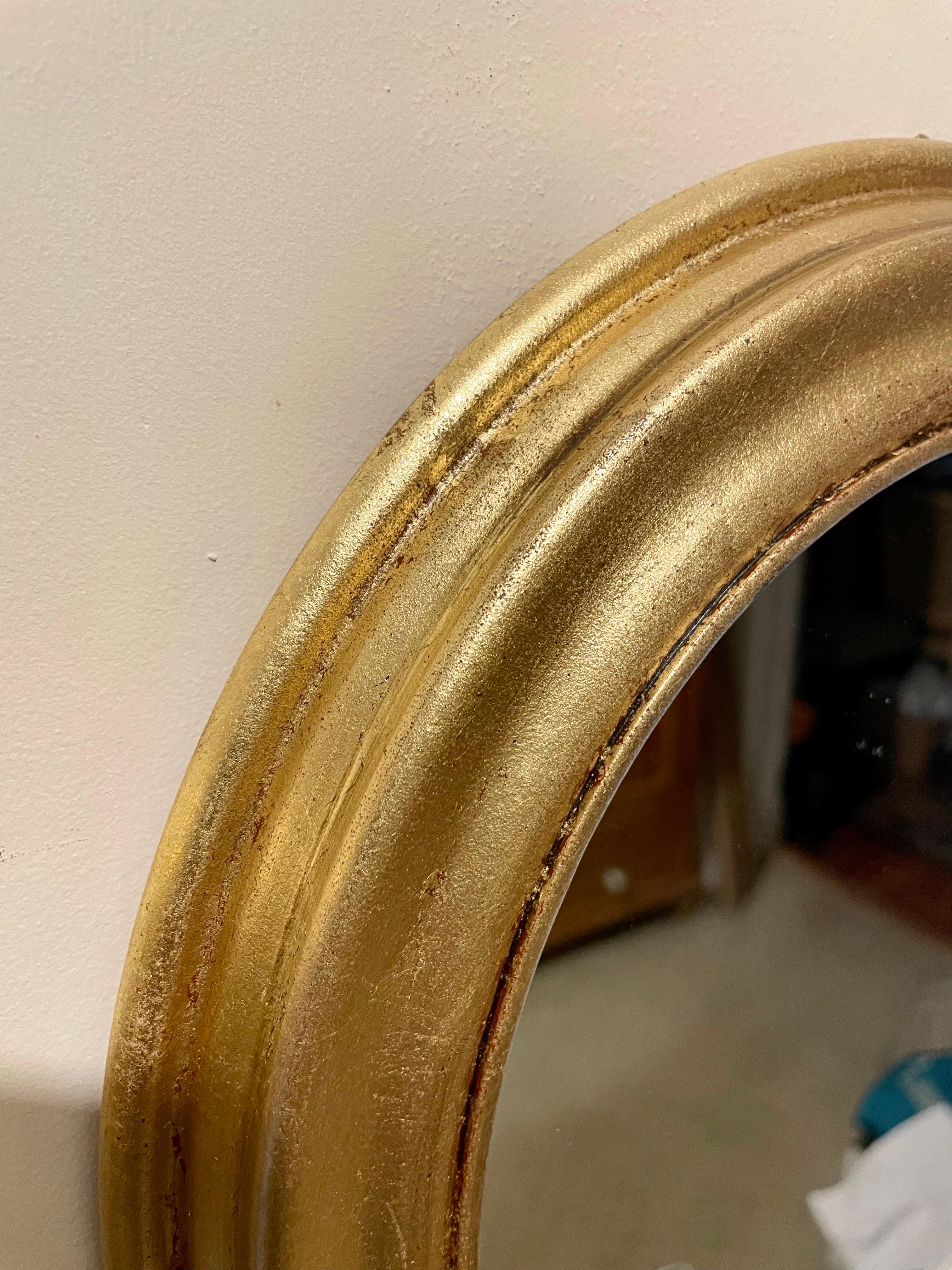 Paire de miroirs italiens ronds et dorés vintage Bon état - En vente à New York, NY