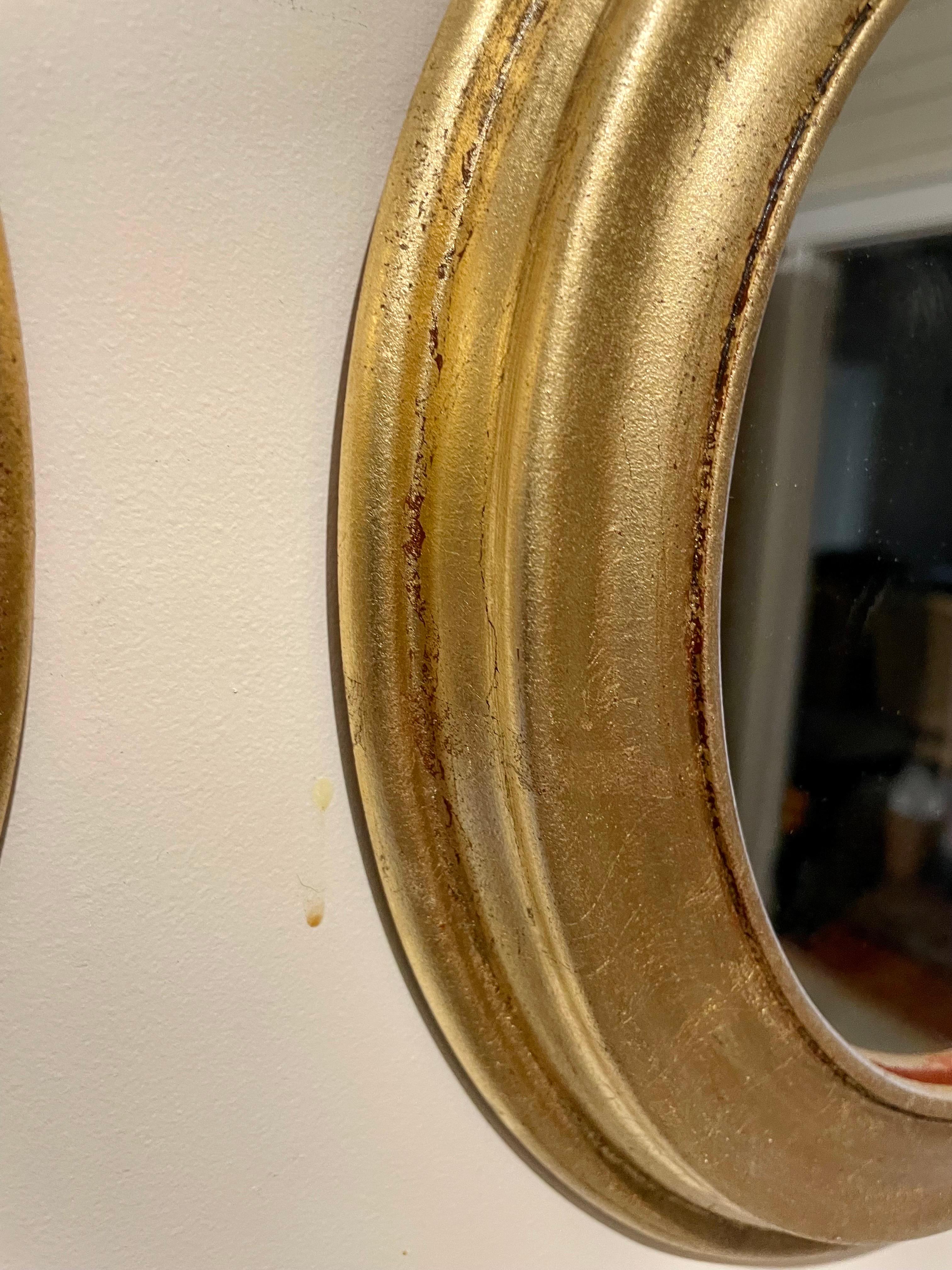 Miroir Paire de miroirs italiens ronds et dorés vintage en vente